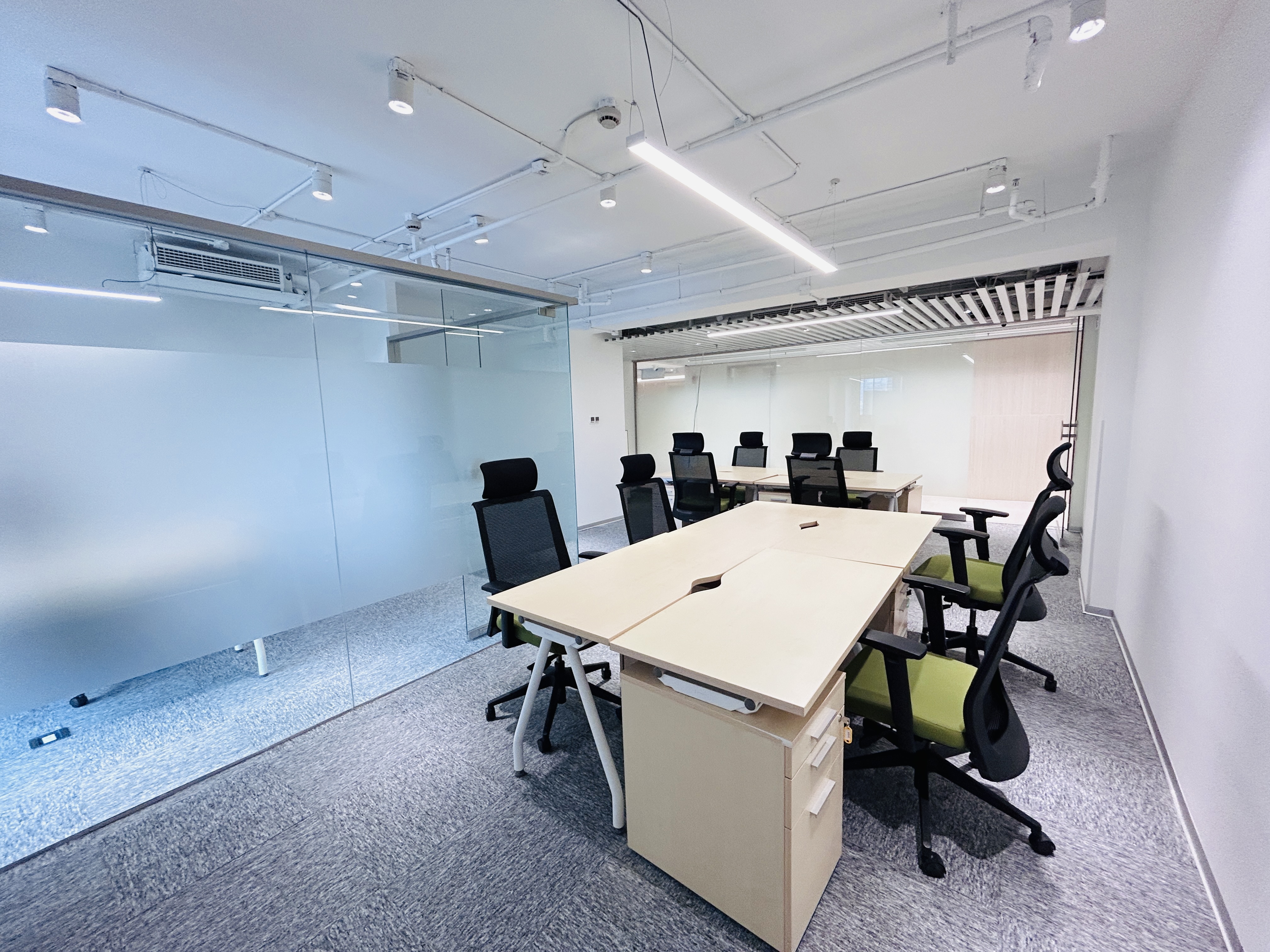 长寿路中华1912创意园353平米写字楼出租