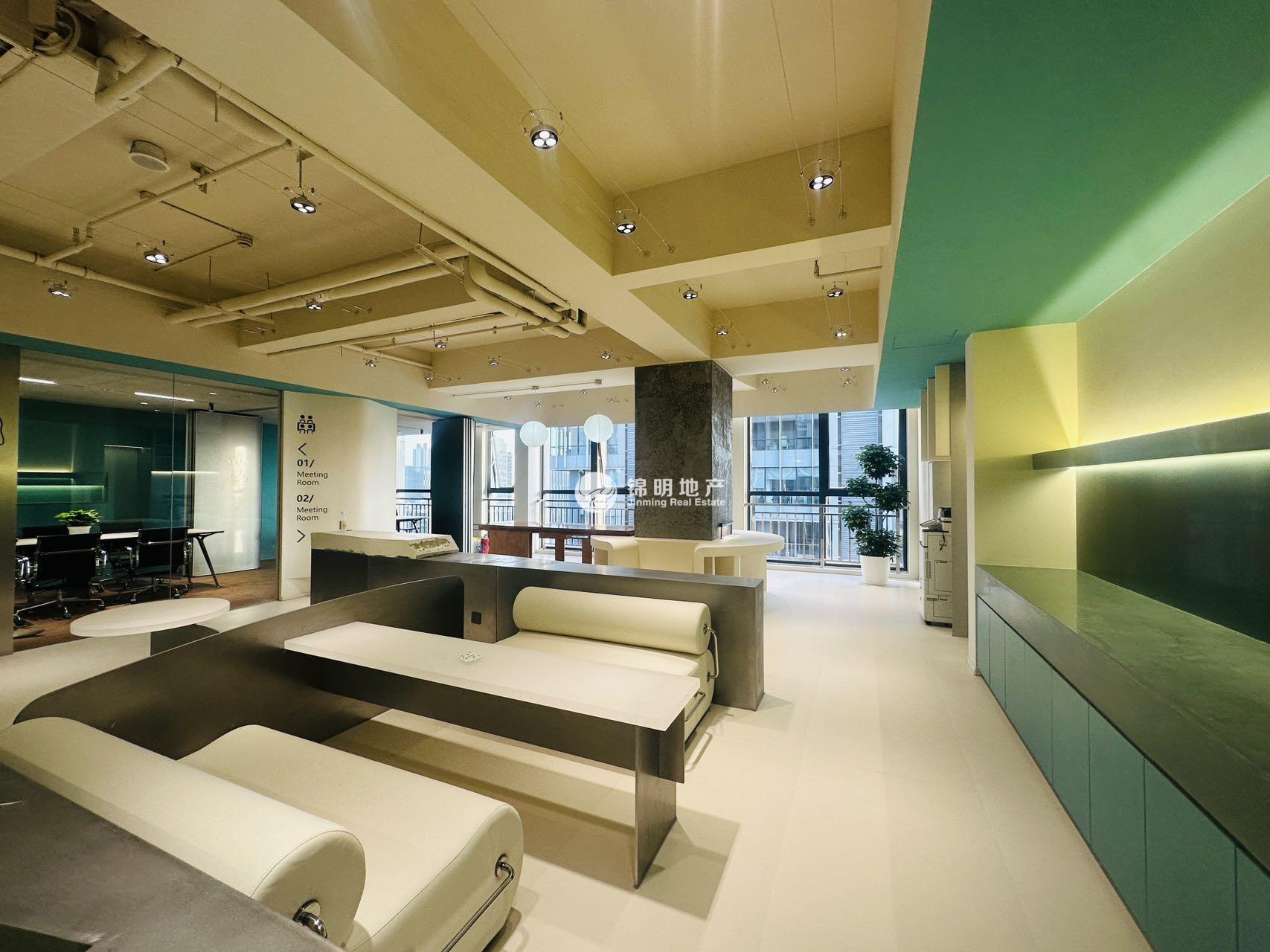 漕河泾H88越虹广场87平米写字楼出租