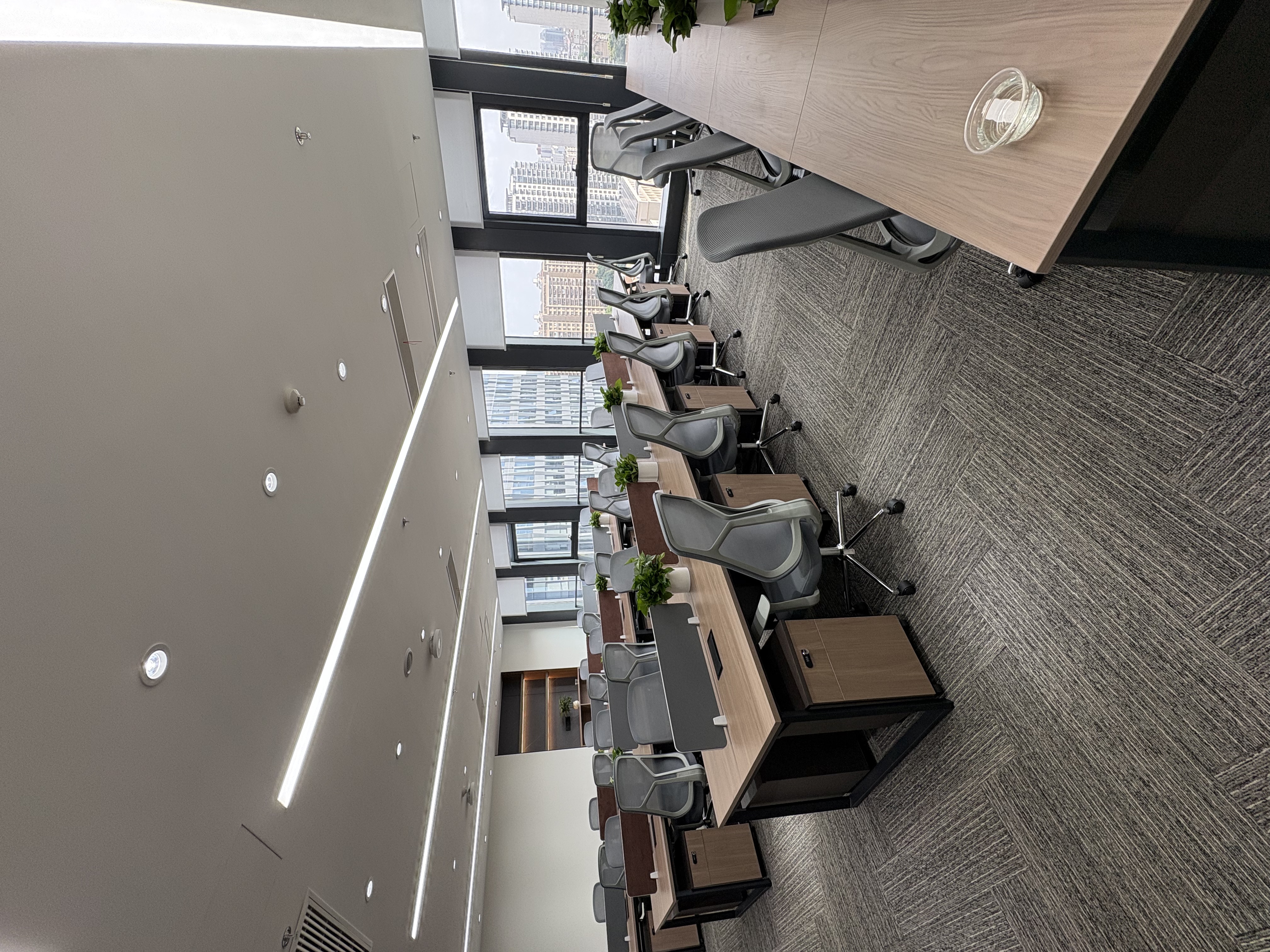 东外滩光大安石中心129平米写字楼出租