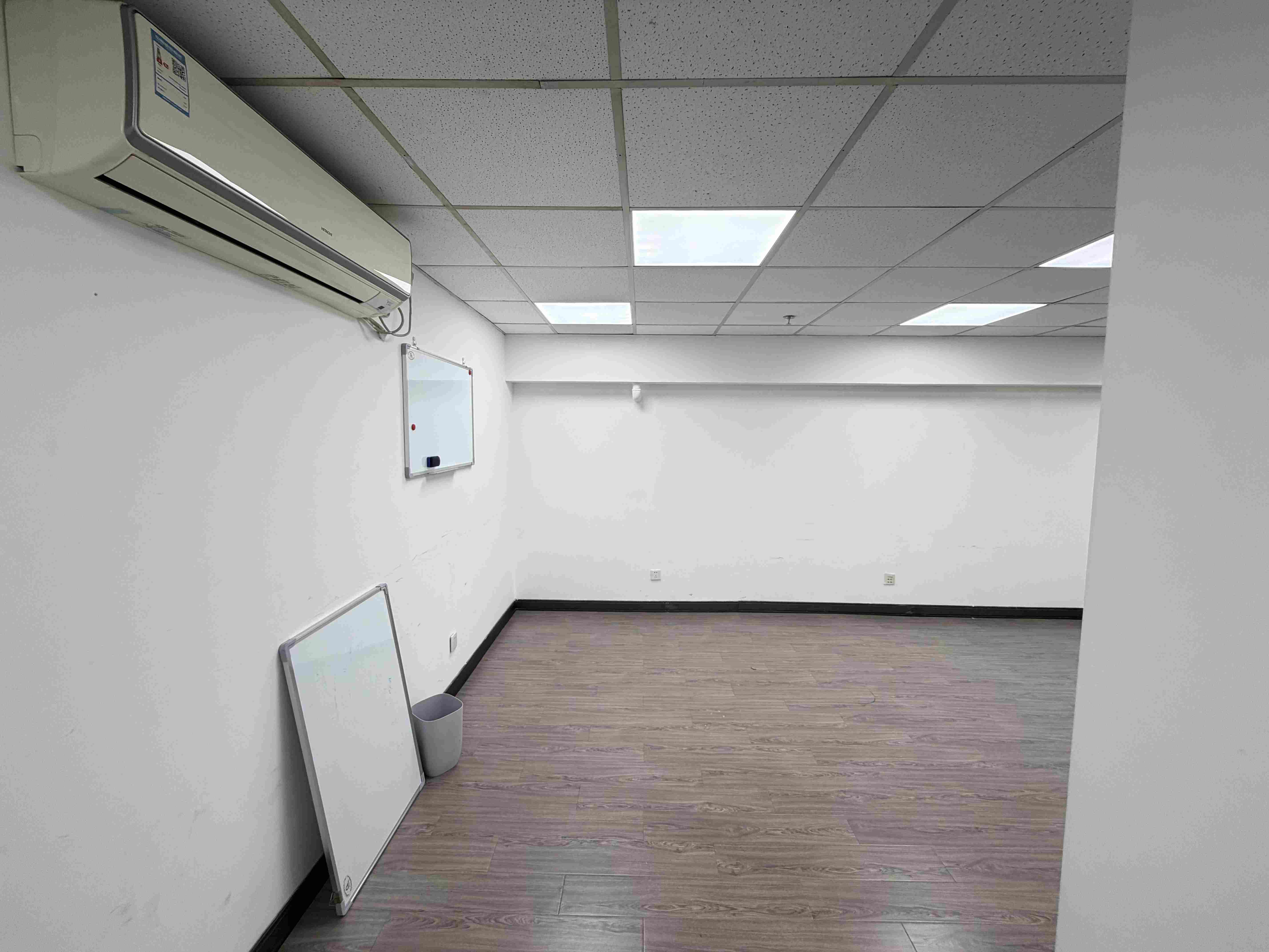 中山公园增泽世贸大厦85平米写字楼出租