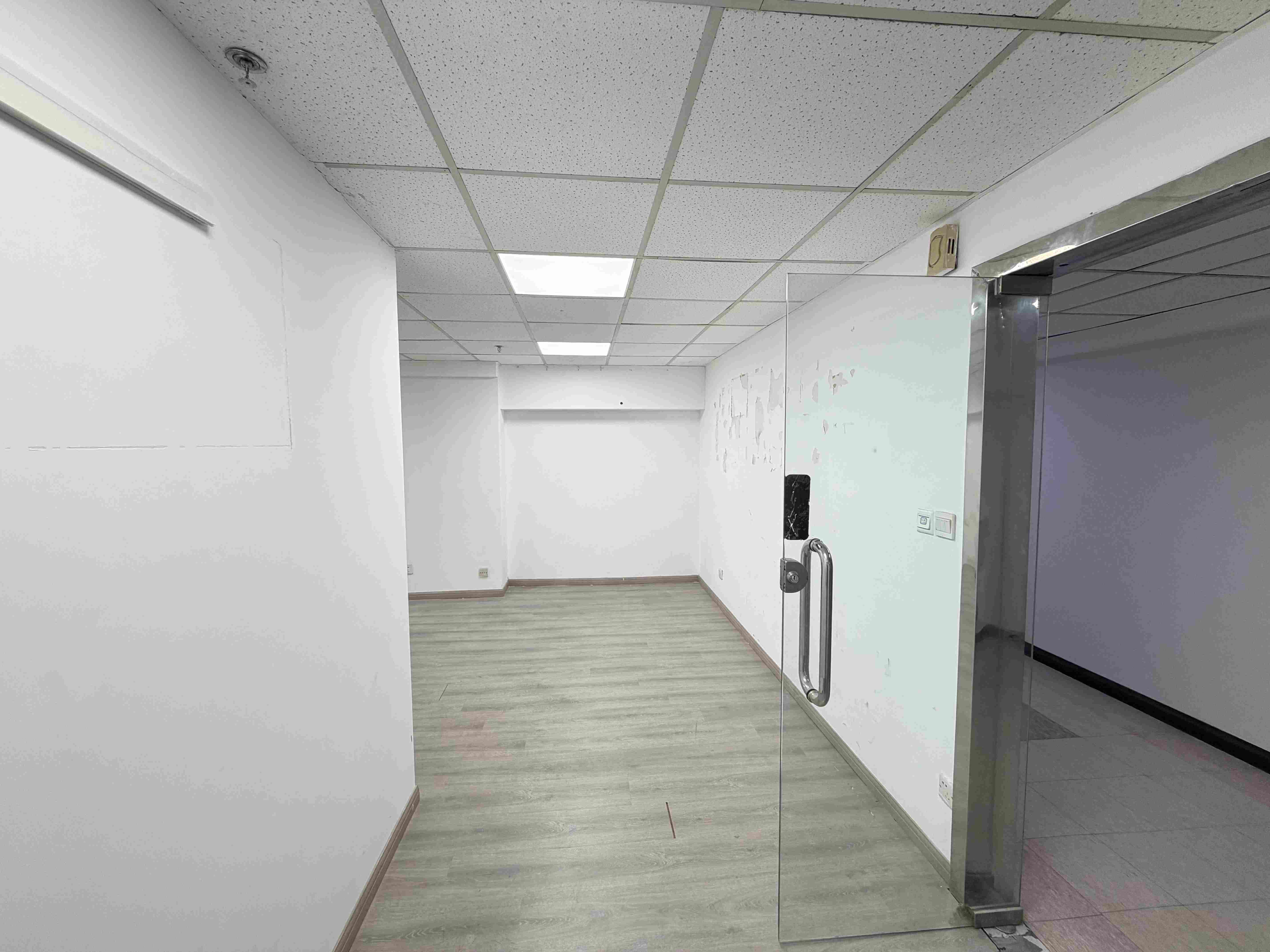 中山公园增泽世贸大厦85平米写字楼出租