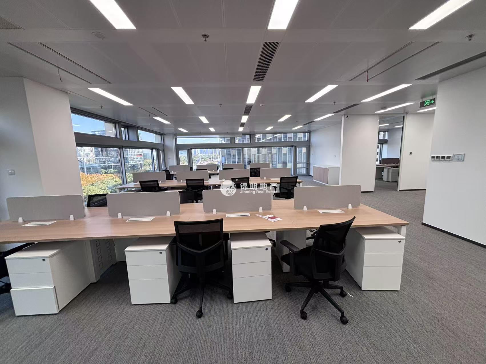 潍坊陆家嘴商务广场370平米写字楼出租