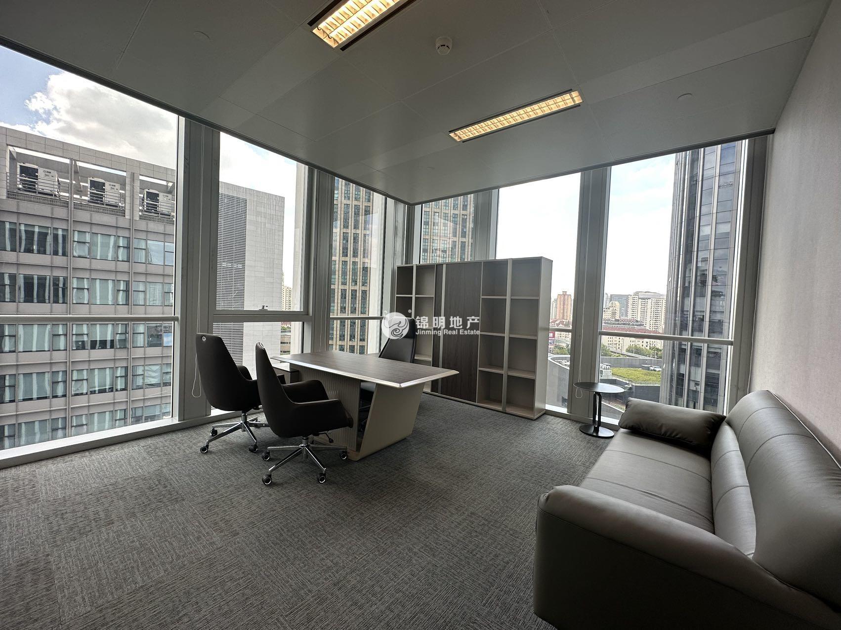 虹桥上海长宁国际发展广场685平米写字楼出租