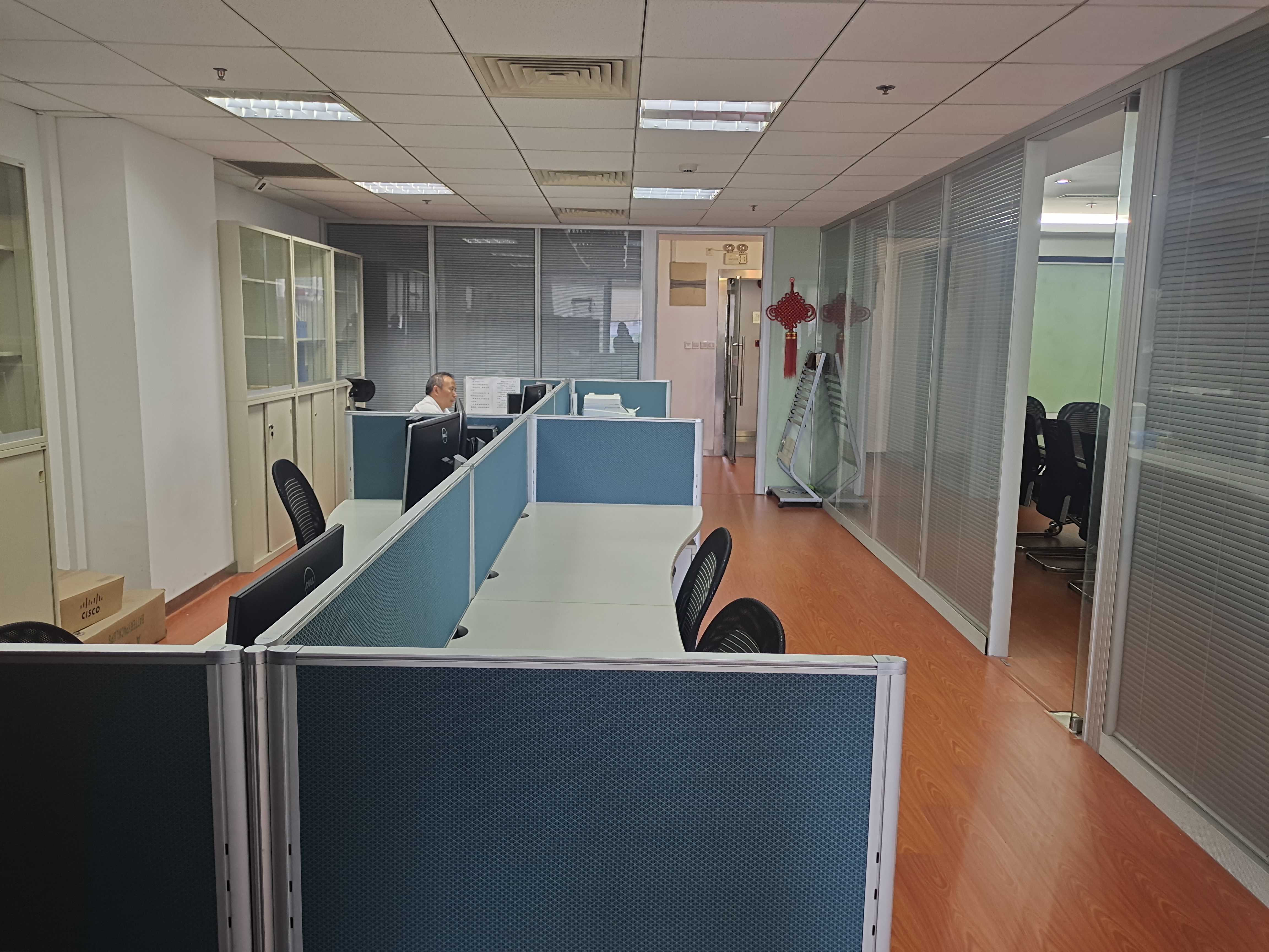 控江路上海信息技术大厦150平米写字楼出租