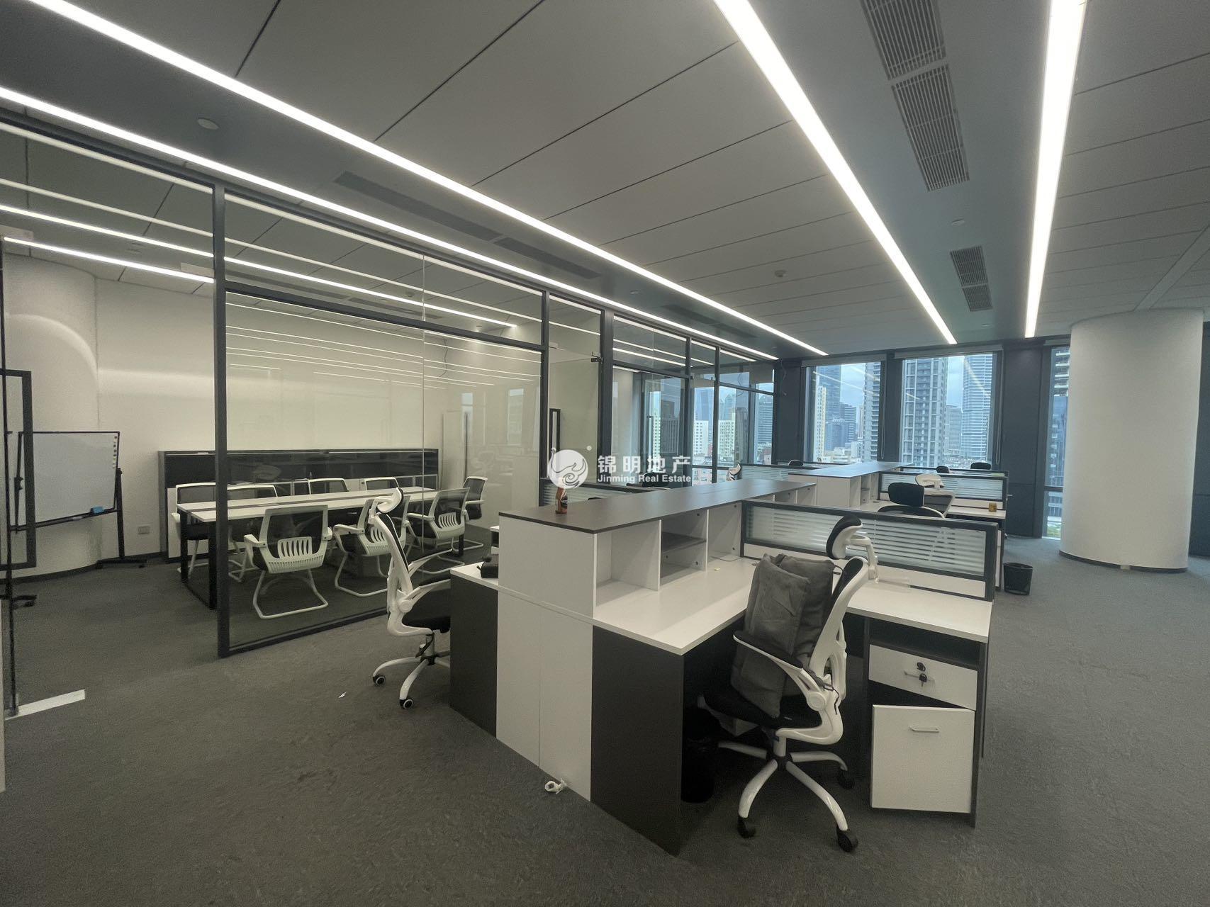 东外滩万硕大厦388平米写字楼出租