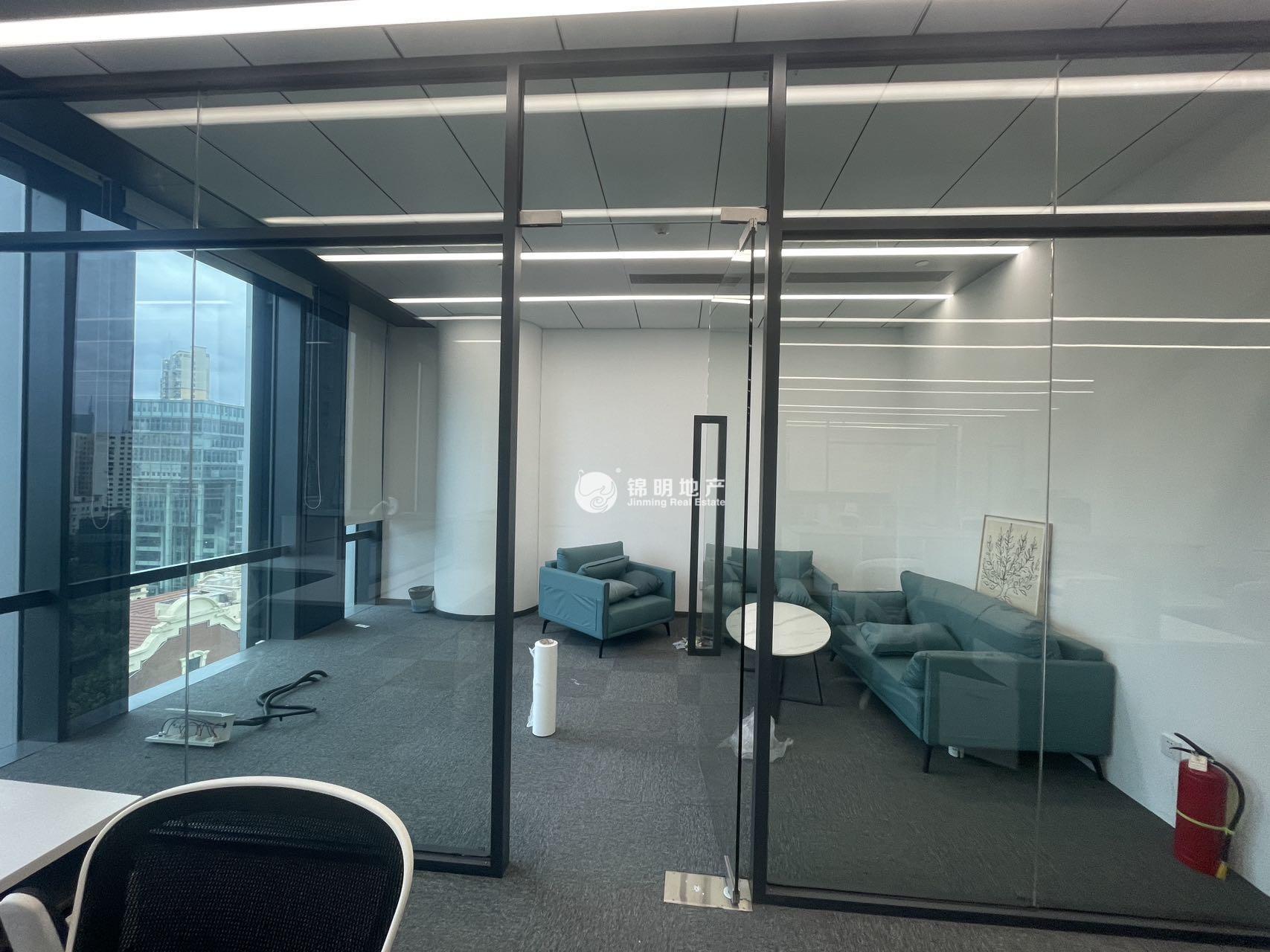 东外滩万硕大厦388平米写字楼出租