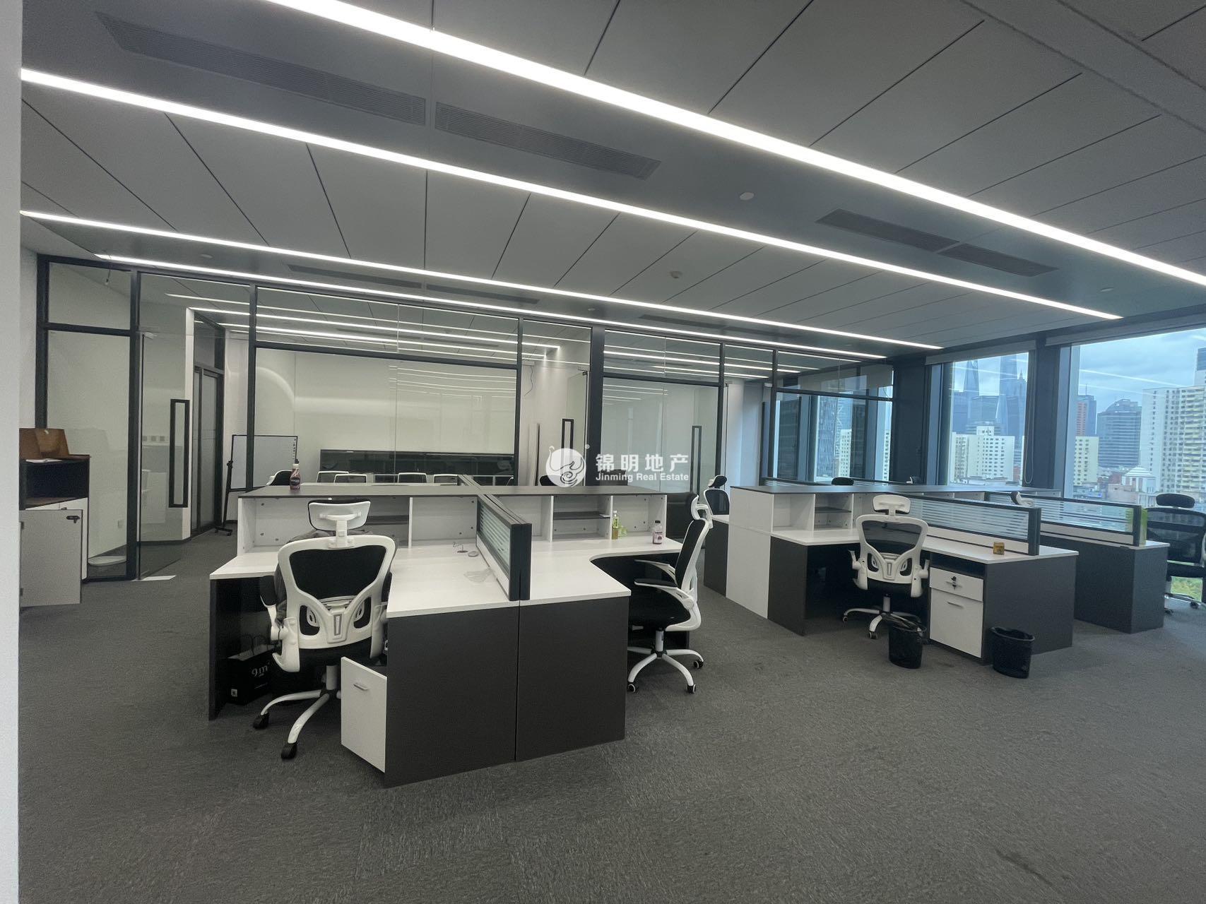 东外滩万硕大厦388平米写字楼出租