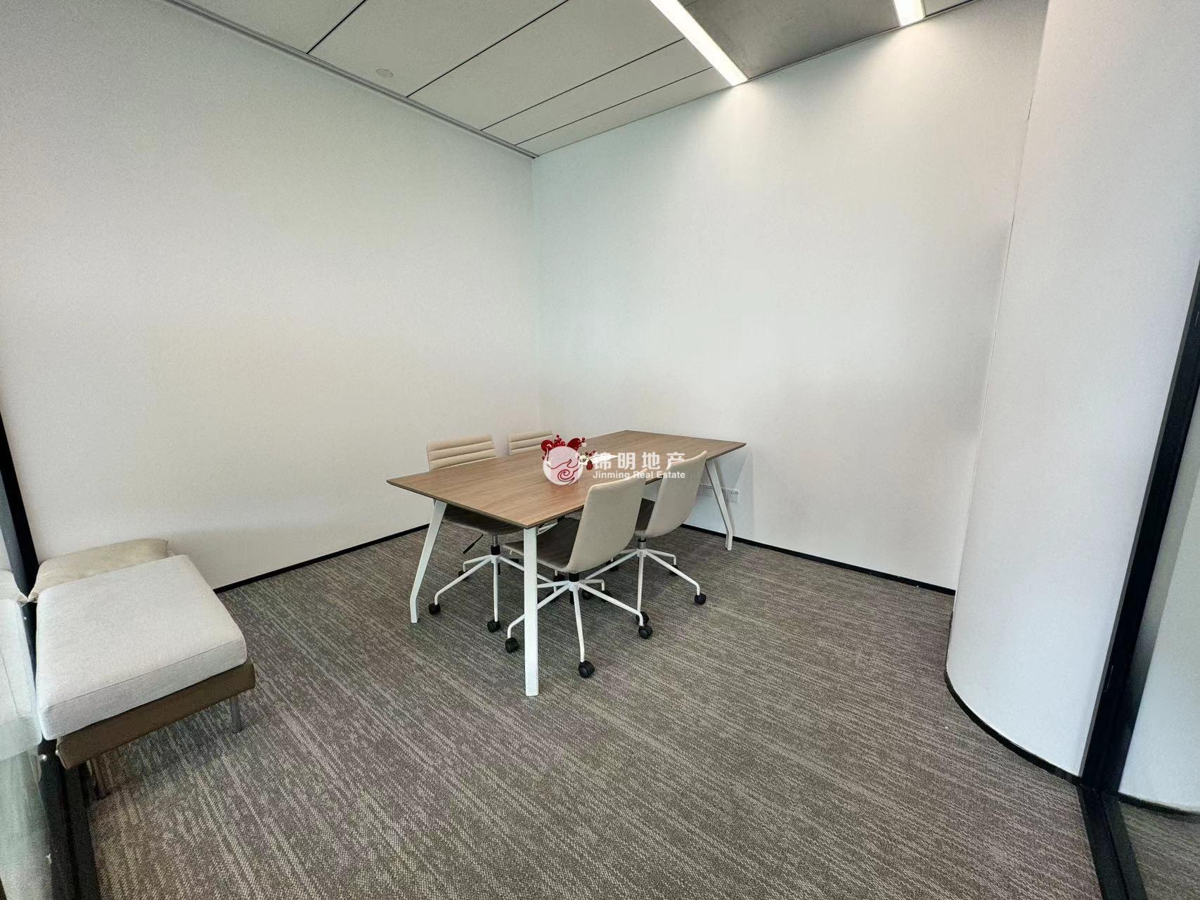 东外滩万硕大厦388平米写字楼出租