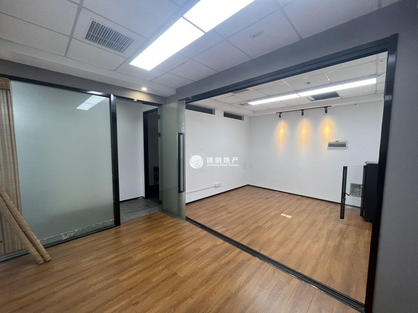 北外滩印坊创意园147平米写字楼出租