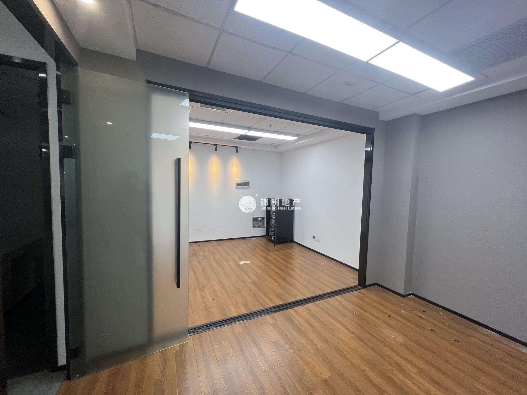 北外滩印坊创意园147平米写字楼出租