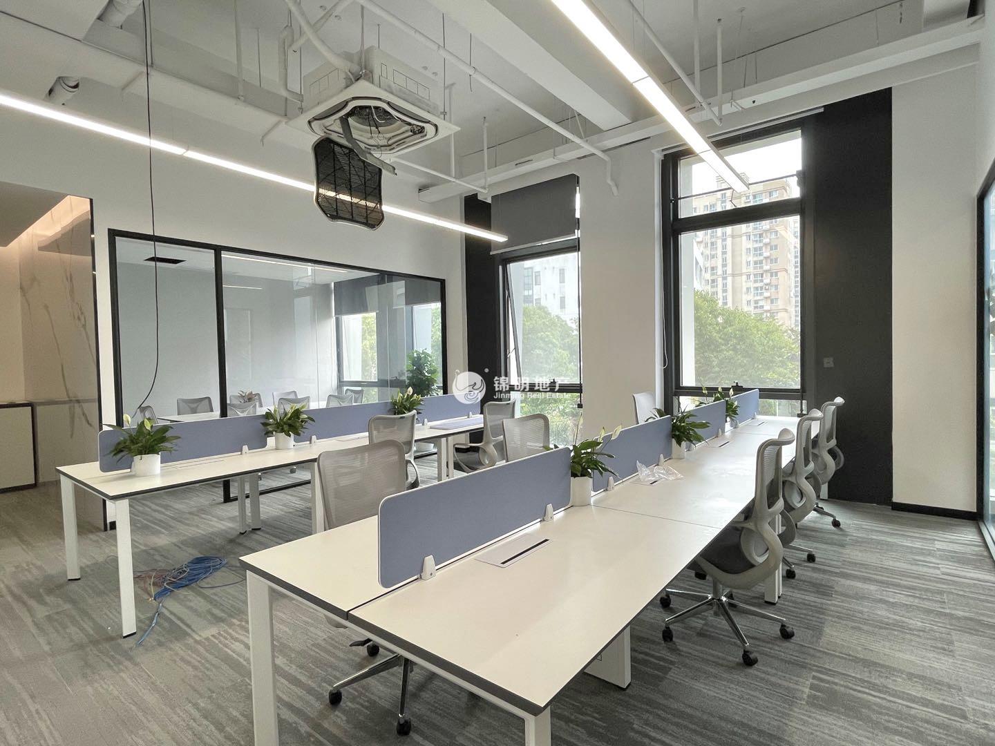 曲阳柏航德必易园68平米写字楼出租