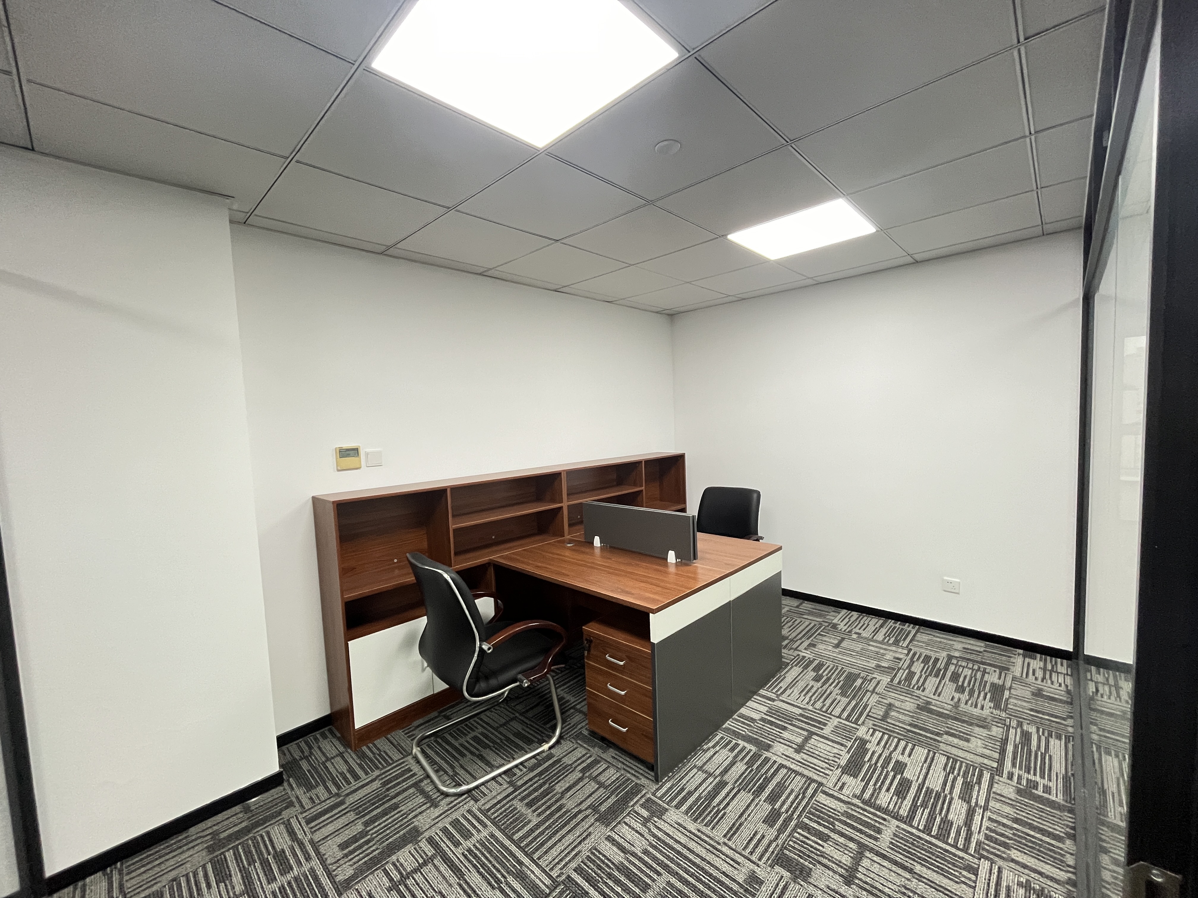 凉城榕辉大厦298平米写字楼出租