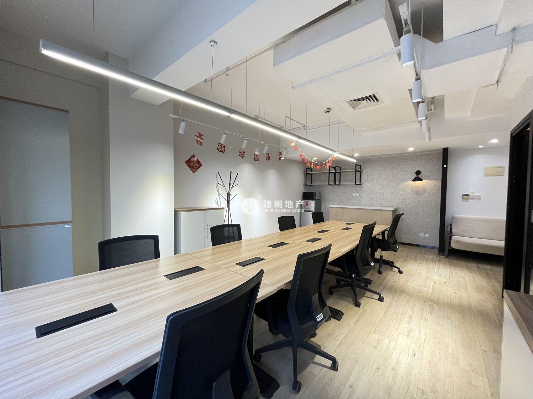 周家嘴路宝地广场118平米写字楼出租