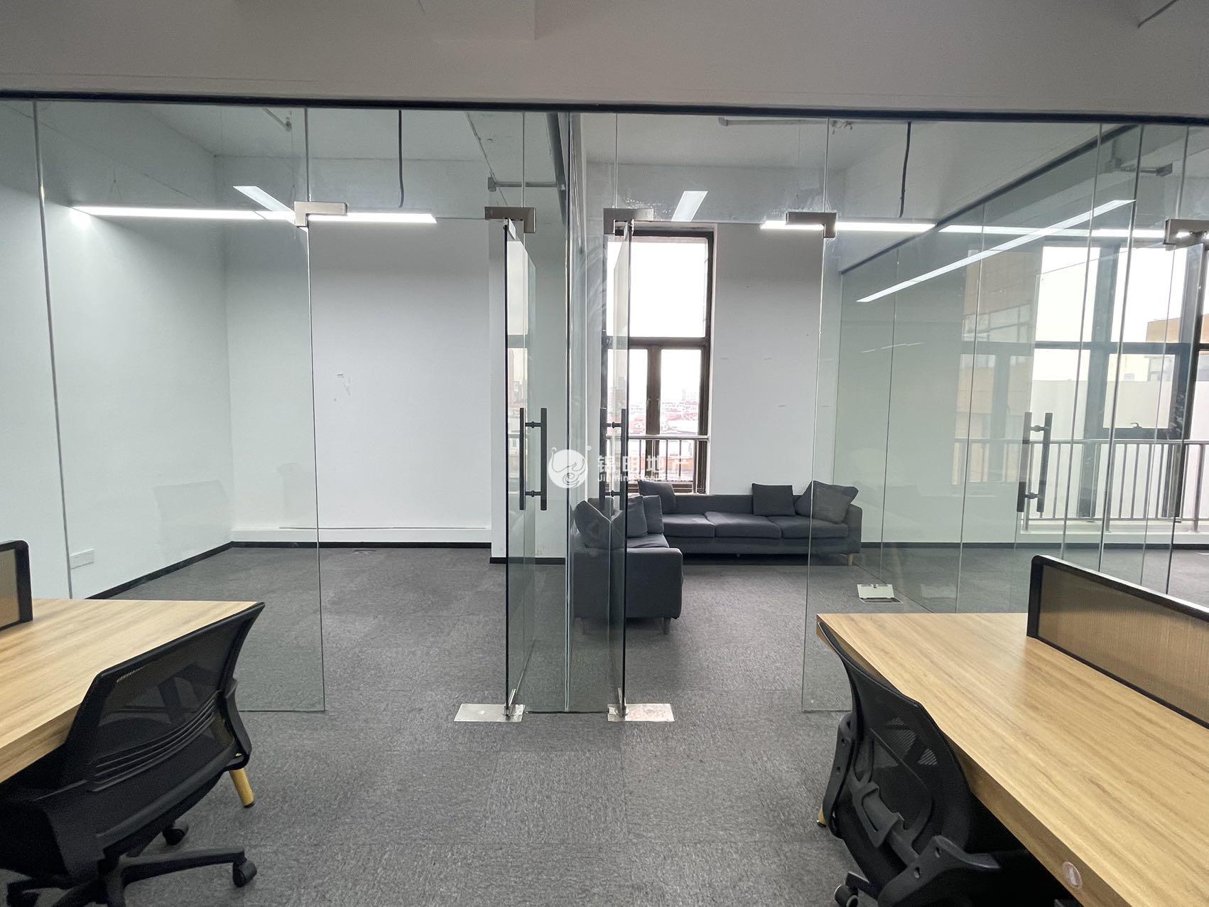 东外滩中企滨江智慧广场481平米写字楼出租