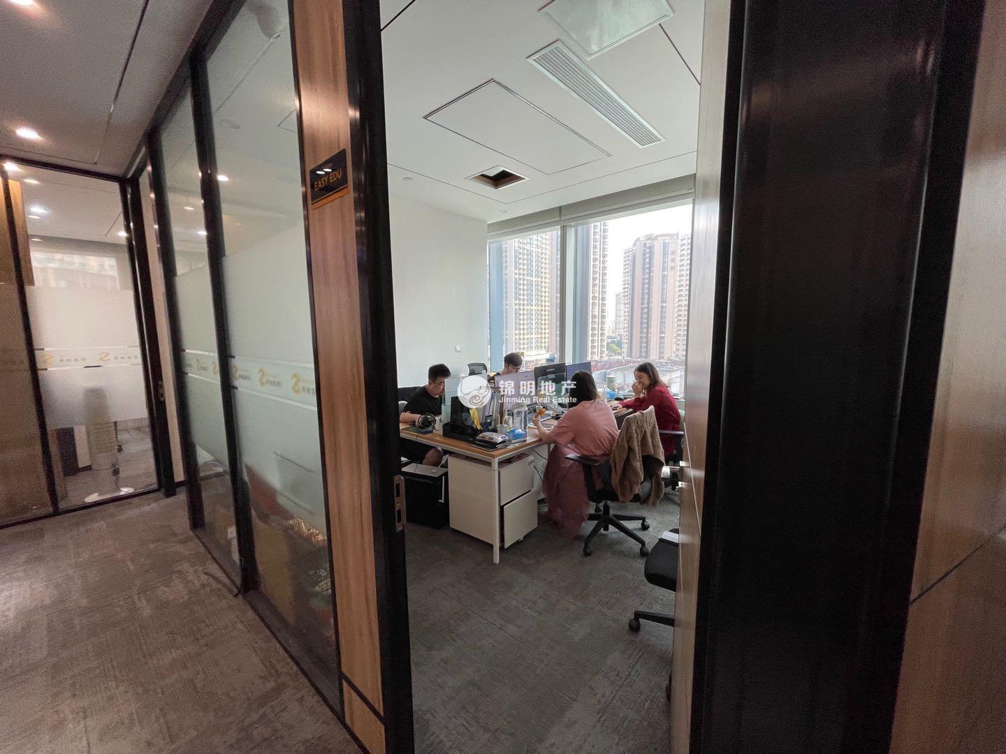 四川北路星荟中心207平米写字楼出租