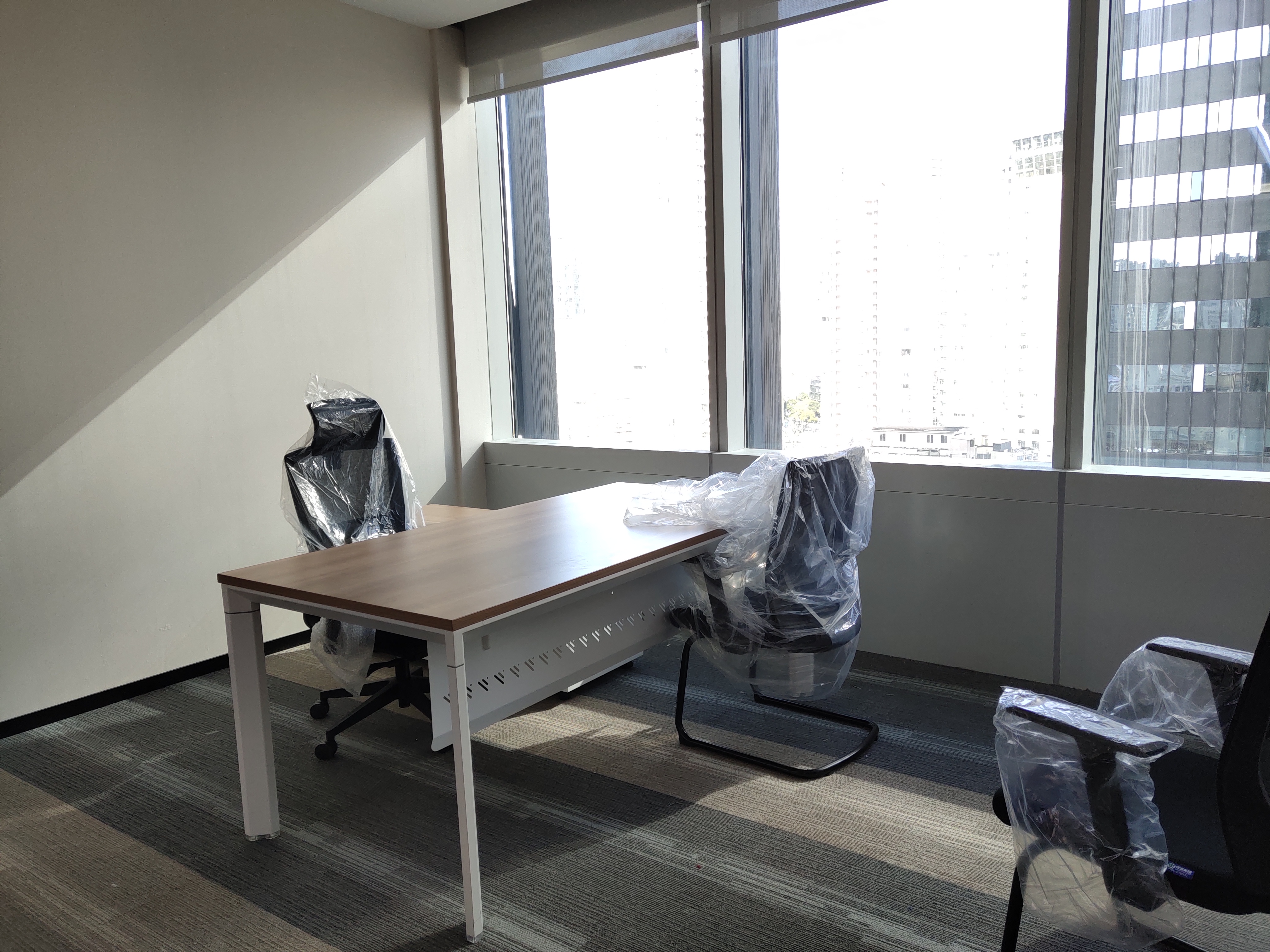 四川北路星荟中心84平米写字楼出租