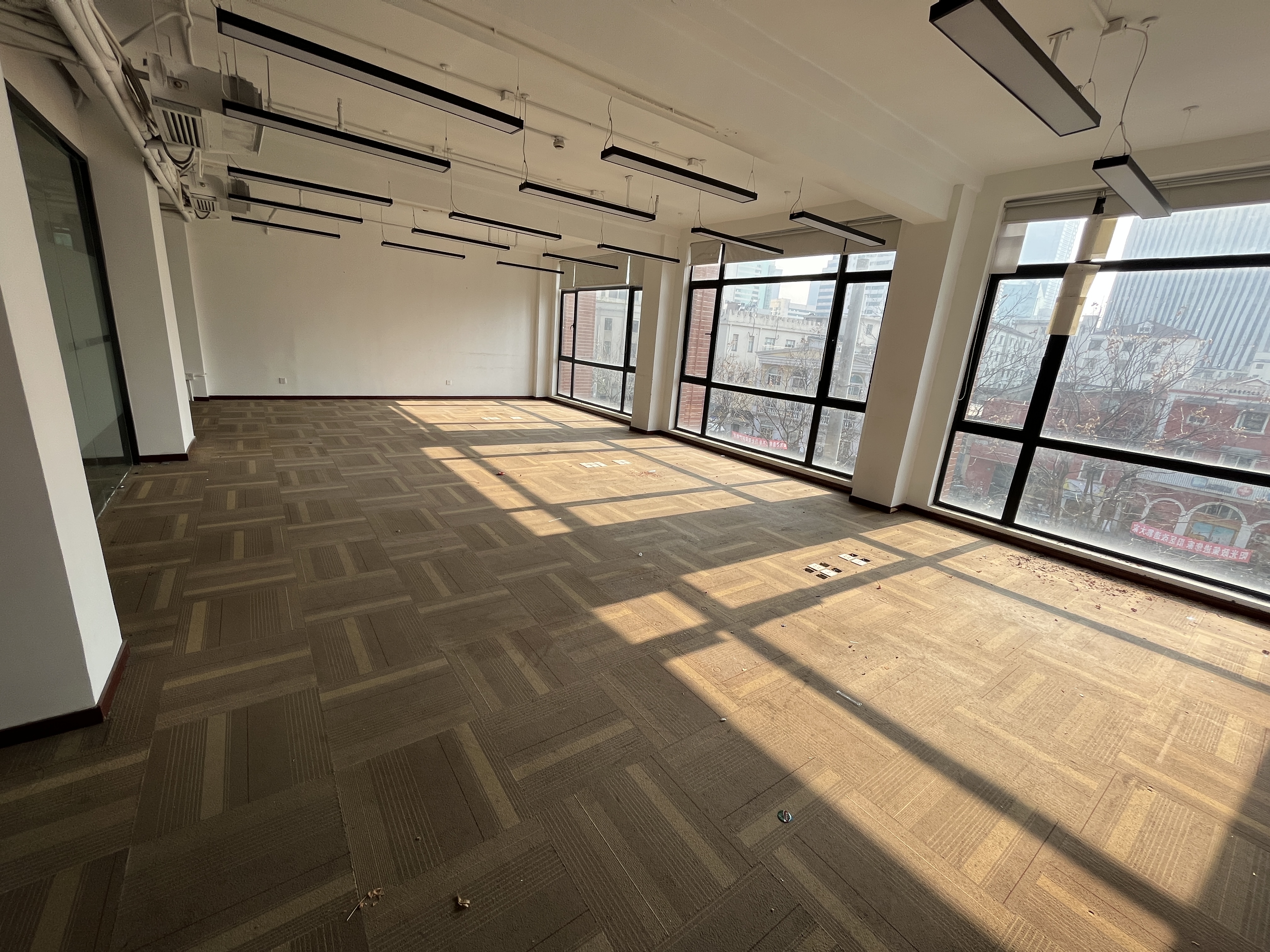 四川北路半岛湾时尚文化创意园191平米写字楼出租