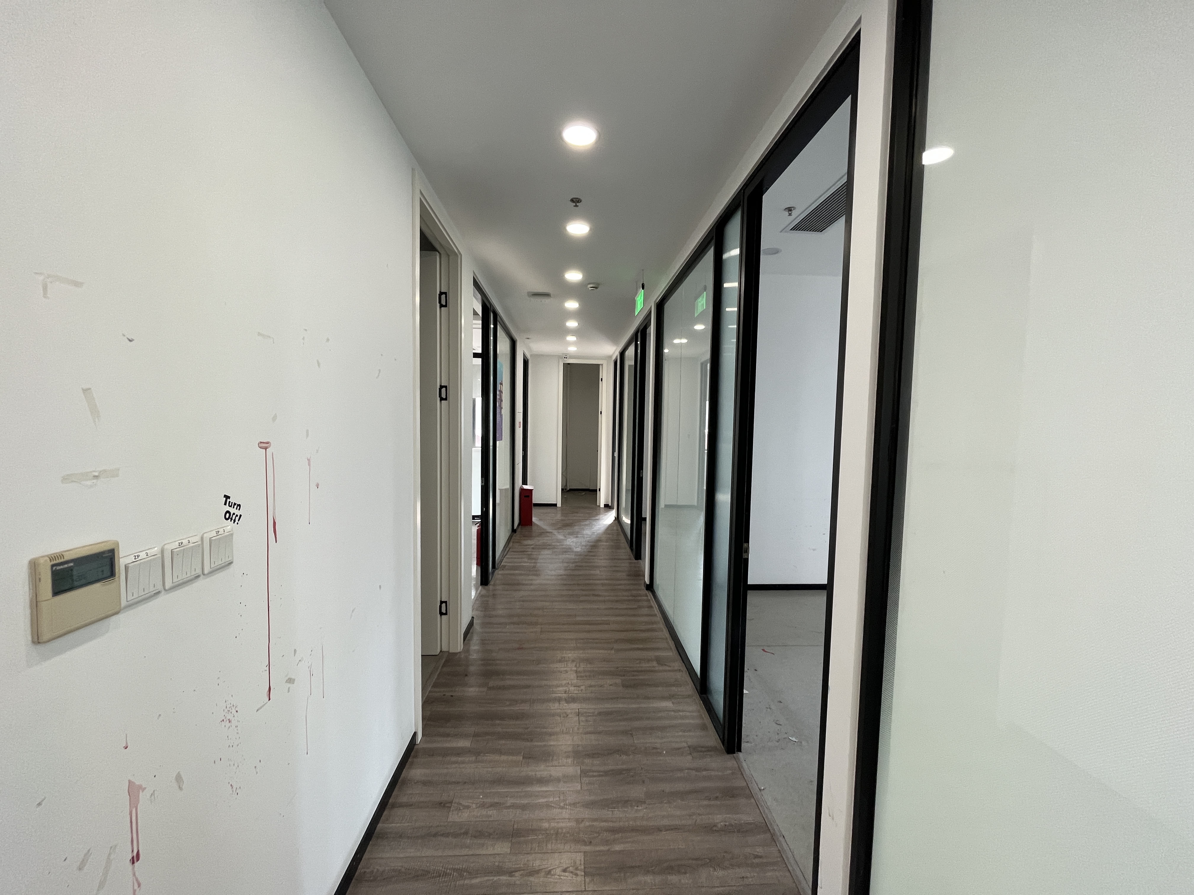 四川北路半岛湾时尚文化创意园299平米写字楼出租