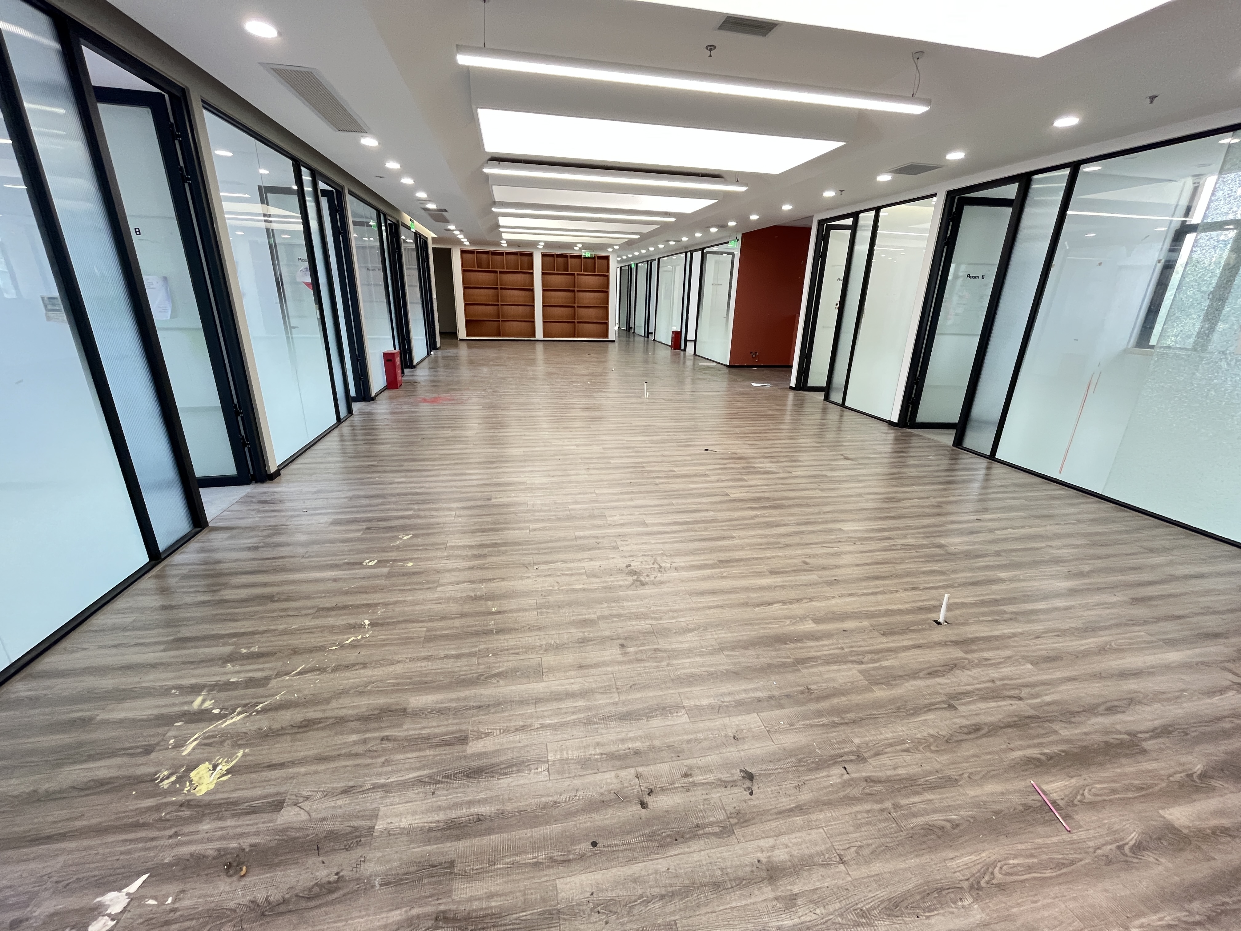 四川北路半岛湾时尚文化创意园470平米写字楼出租