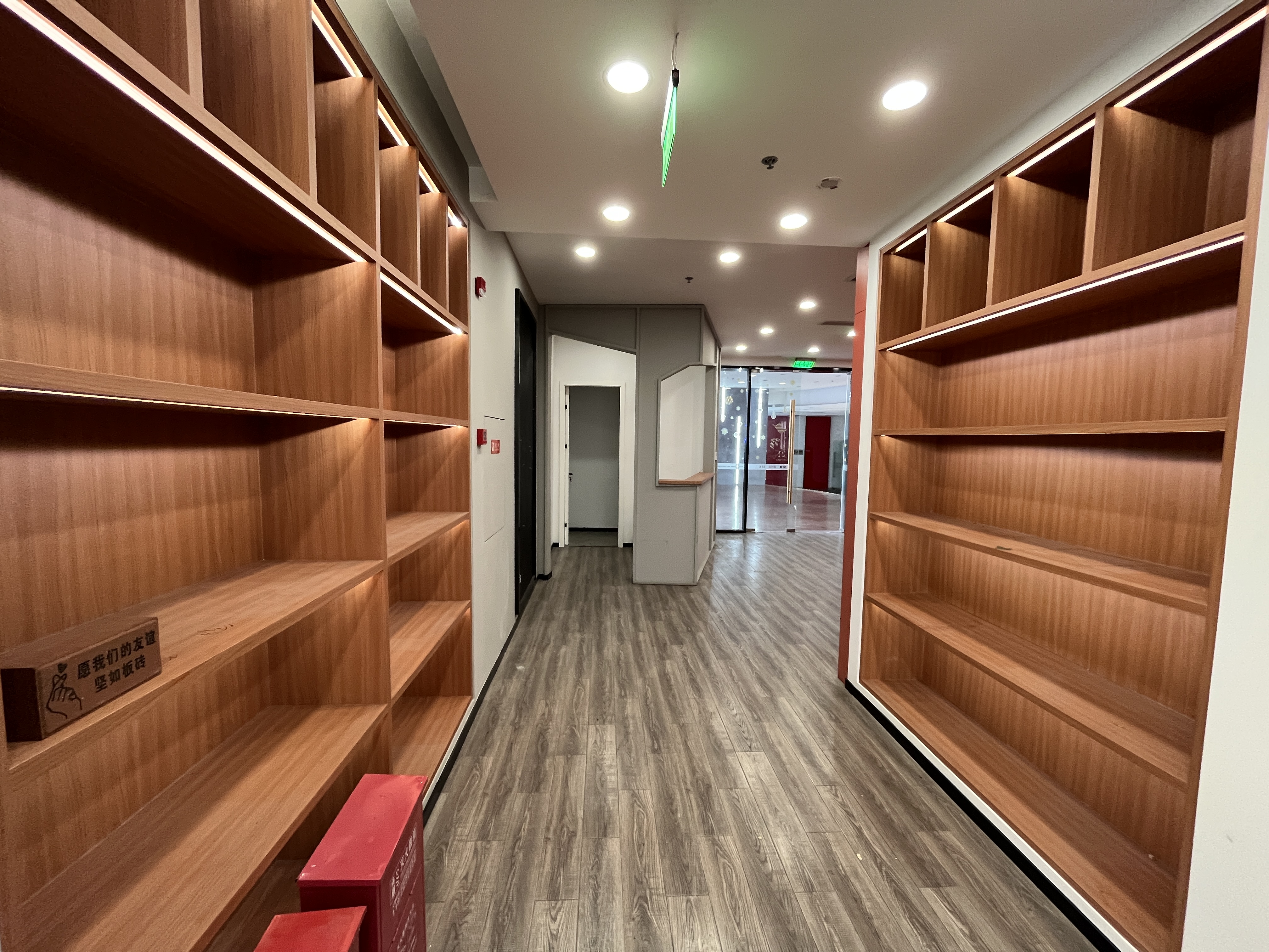 四川北路半岛湾时尚文化创意园36平米写字楼出租