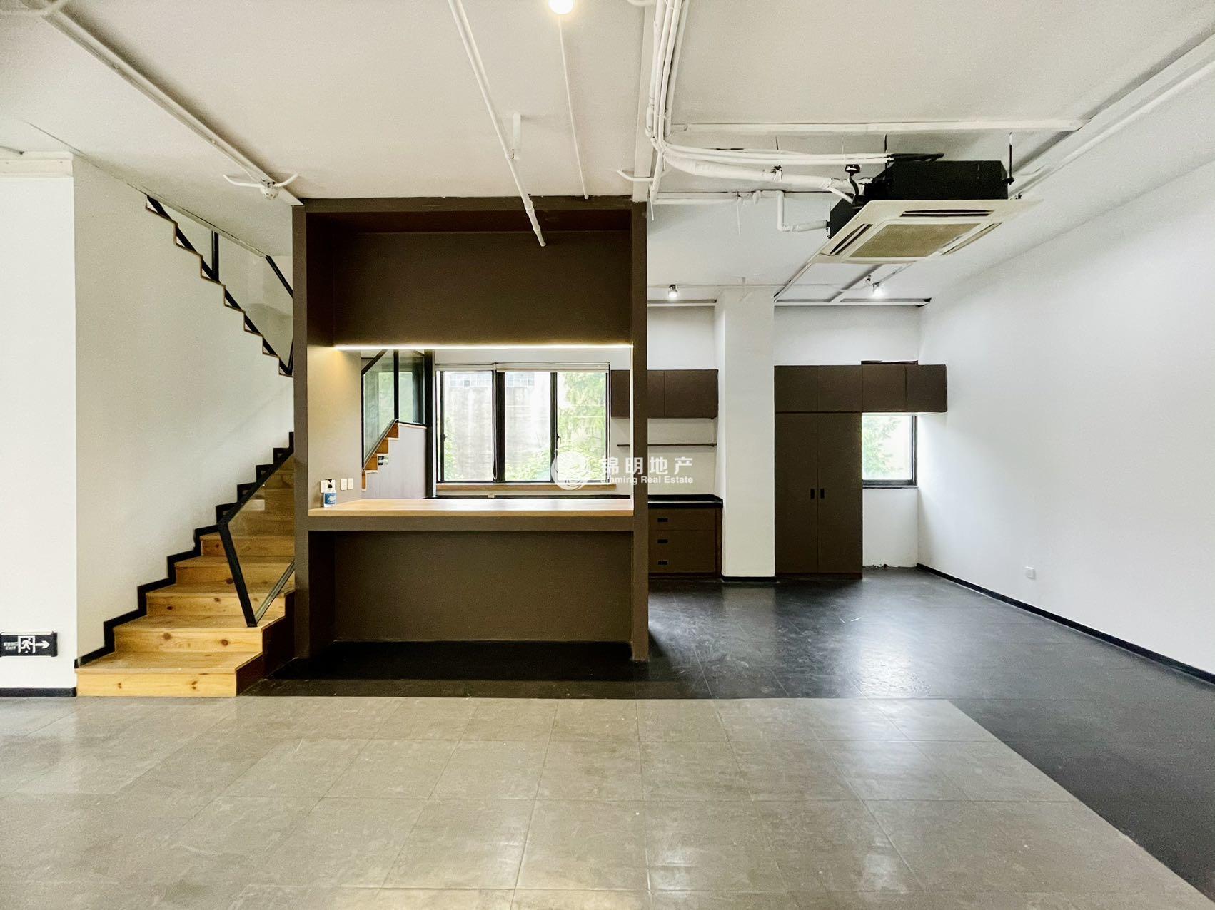 四川北路半岛湾时尚文化创意园69平米写字楼出租