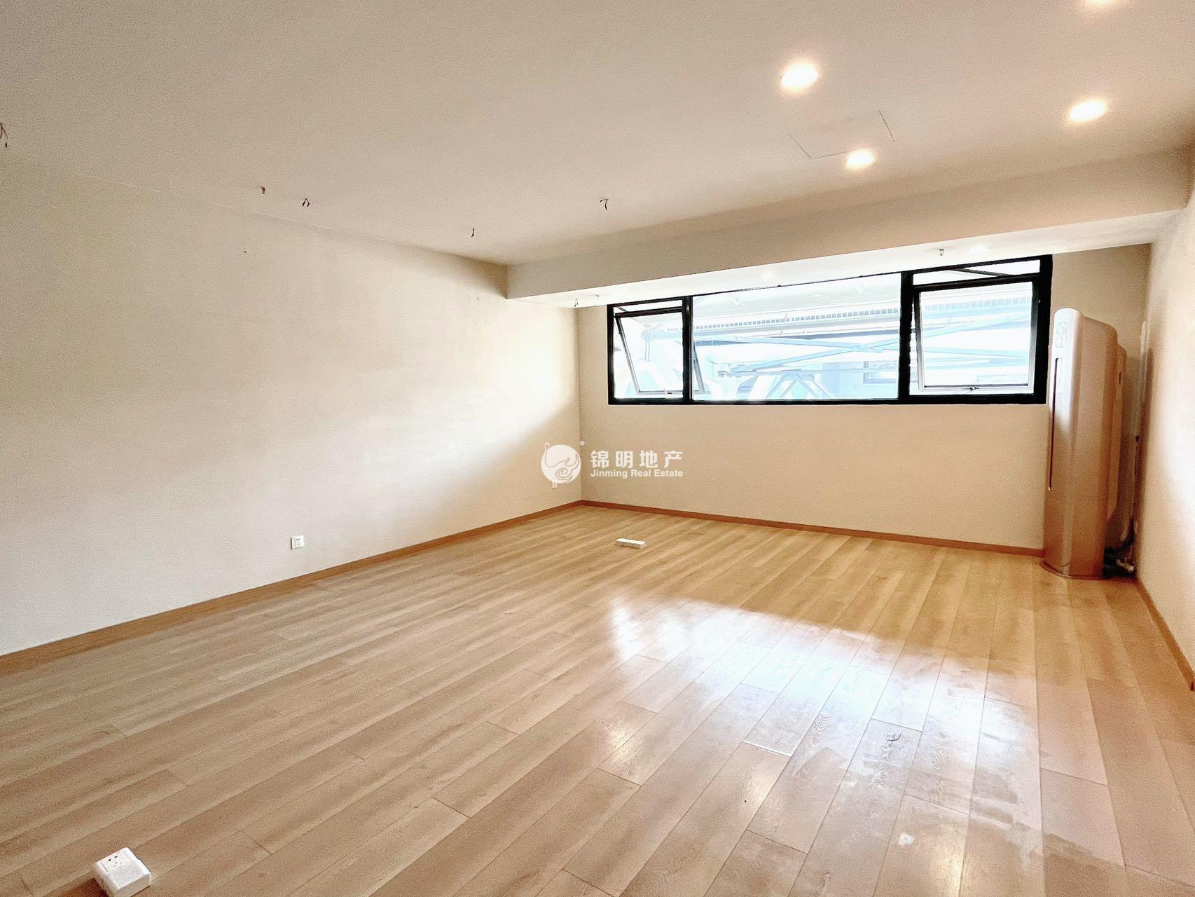 临平路1933老场坊72平米写字楼出租