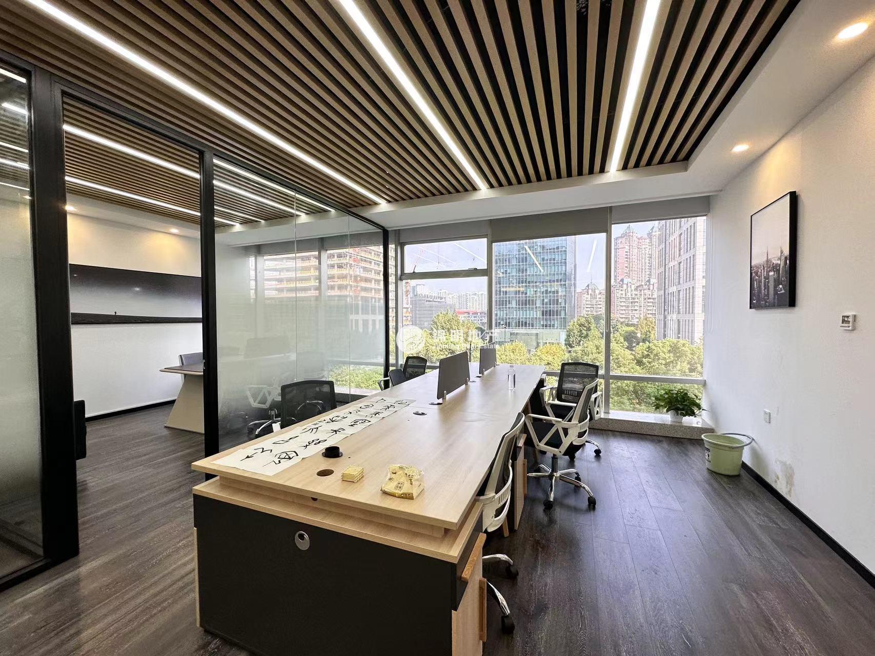 临平路1933老场坊70平米写字楼出租