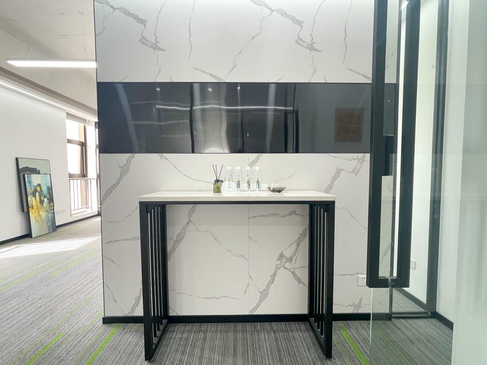 鞍山同济规划大厦108平米写字楼出租