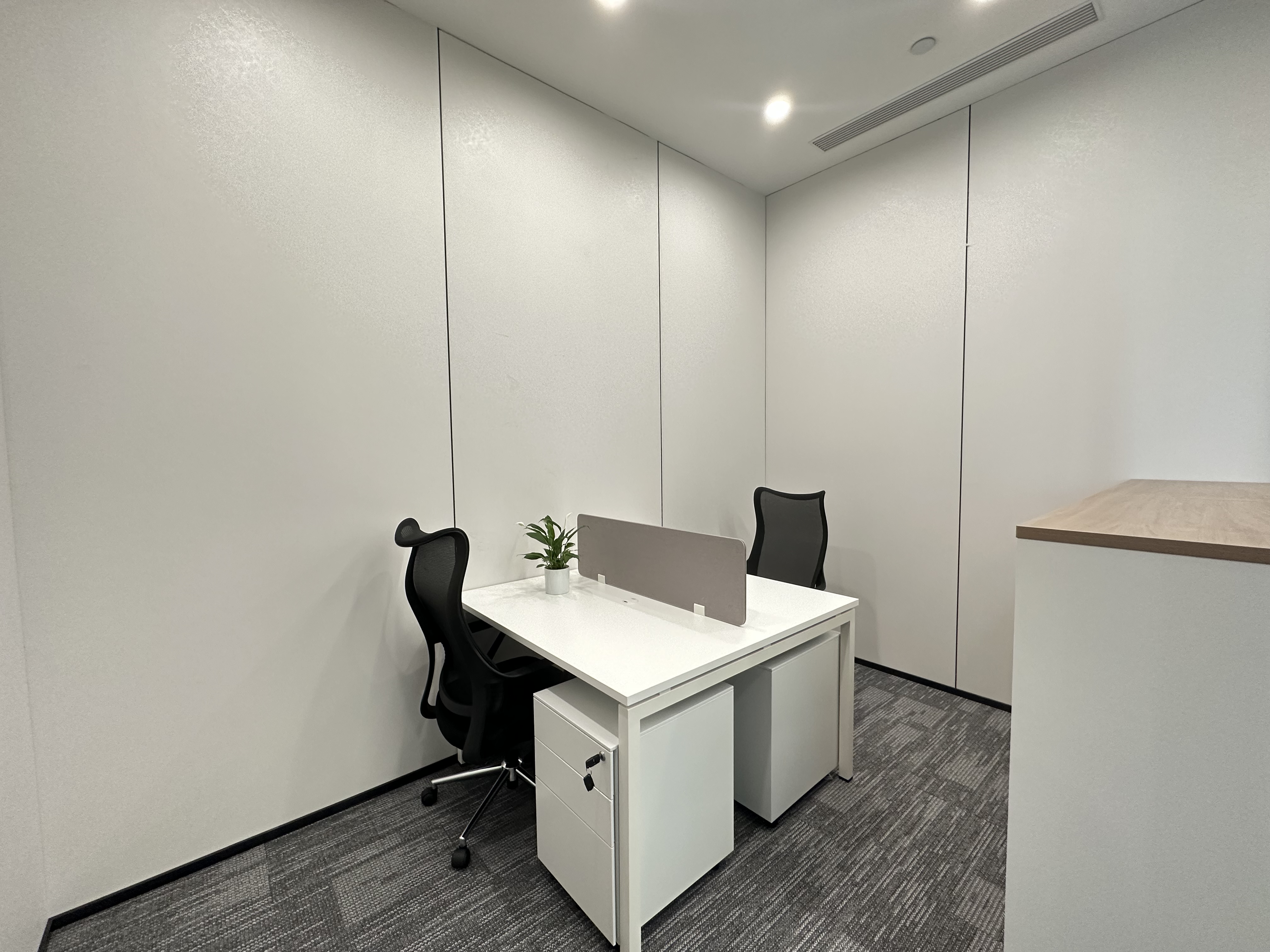 东外滩燕舞东方·保利广场110平米写字楼出租