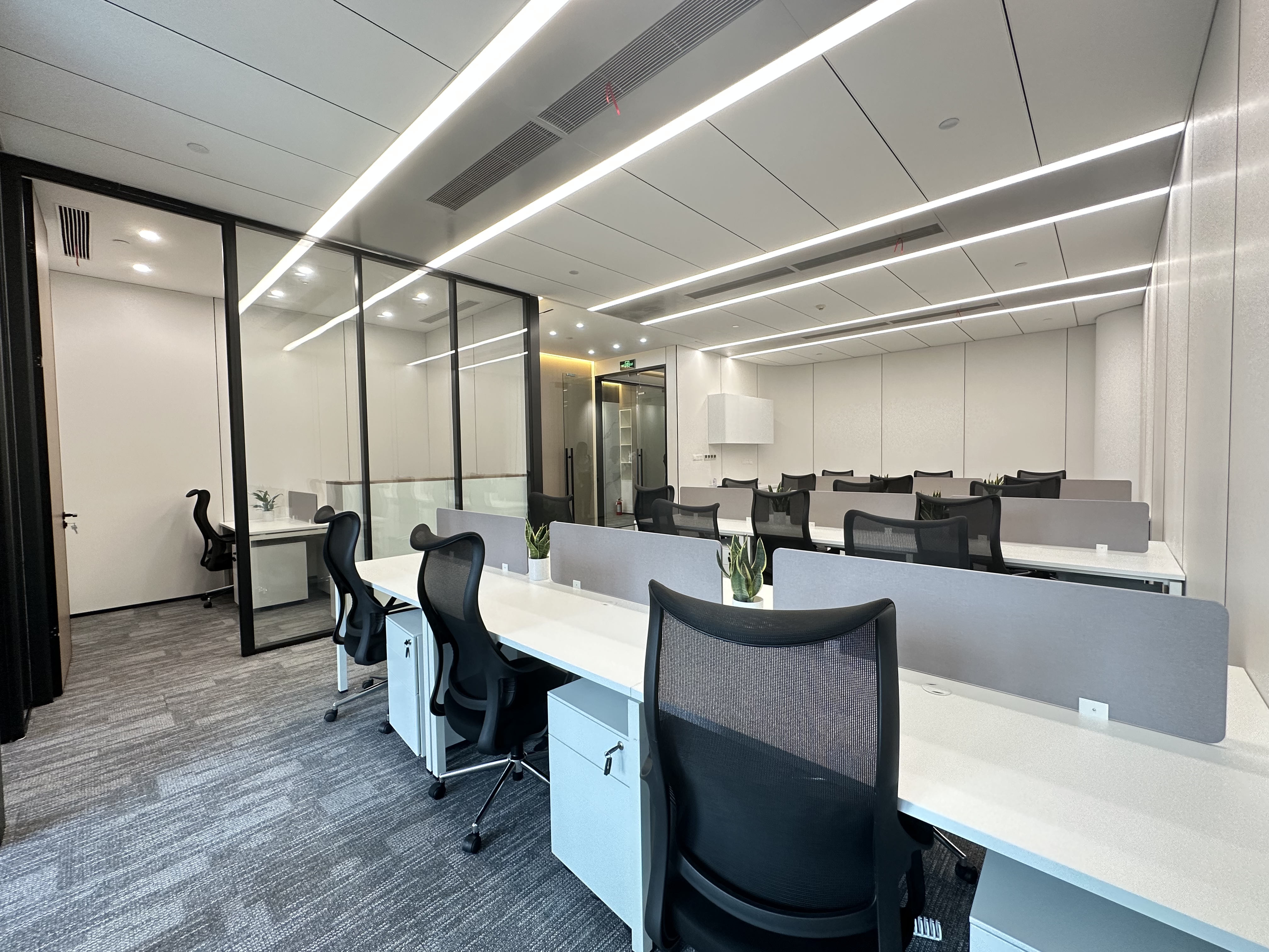 东外滩燕舞东方·保利广场110平米写字楼出租