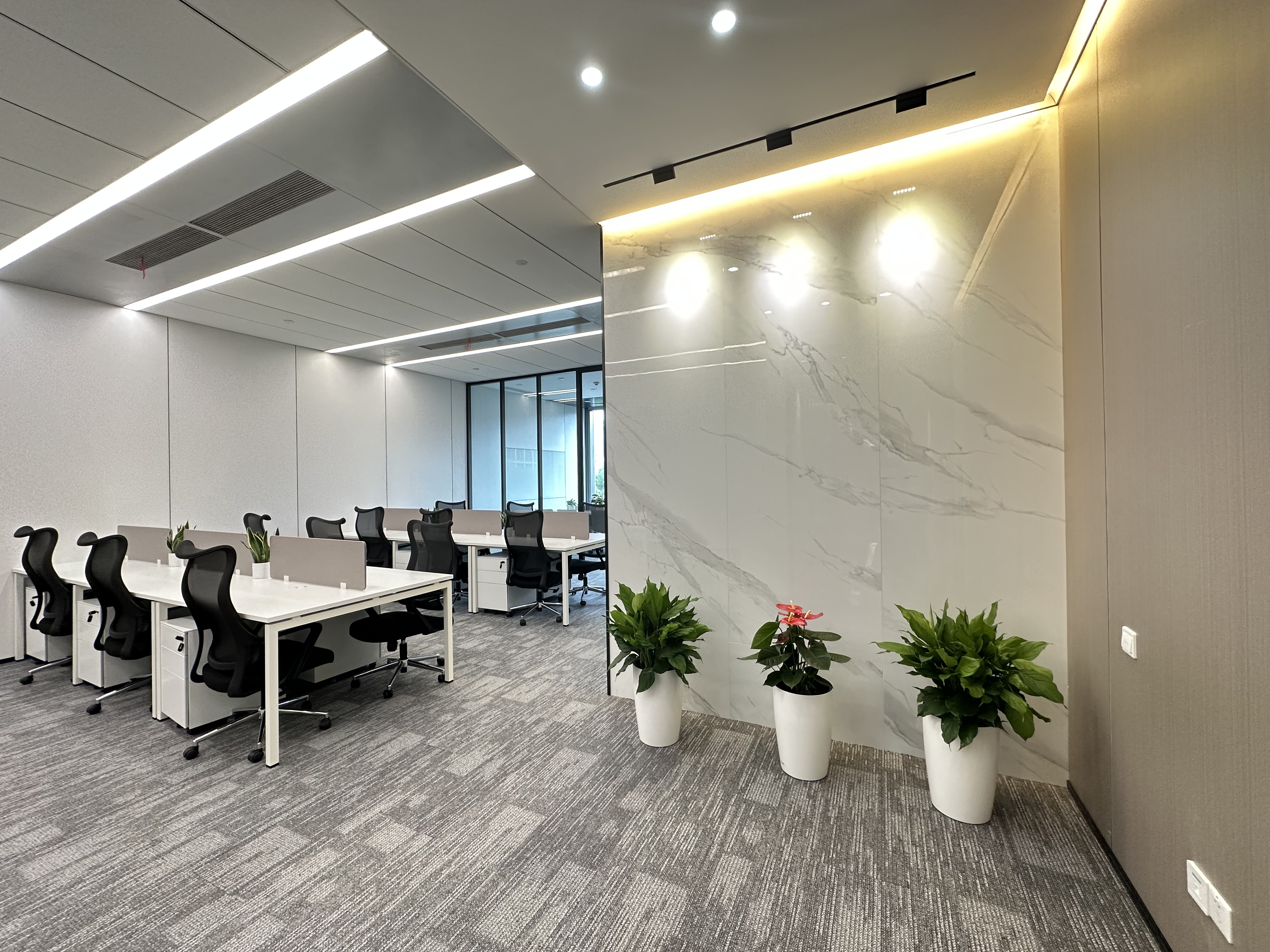 东外滩燕舞东方·保利广场110平米写字楼出租