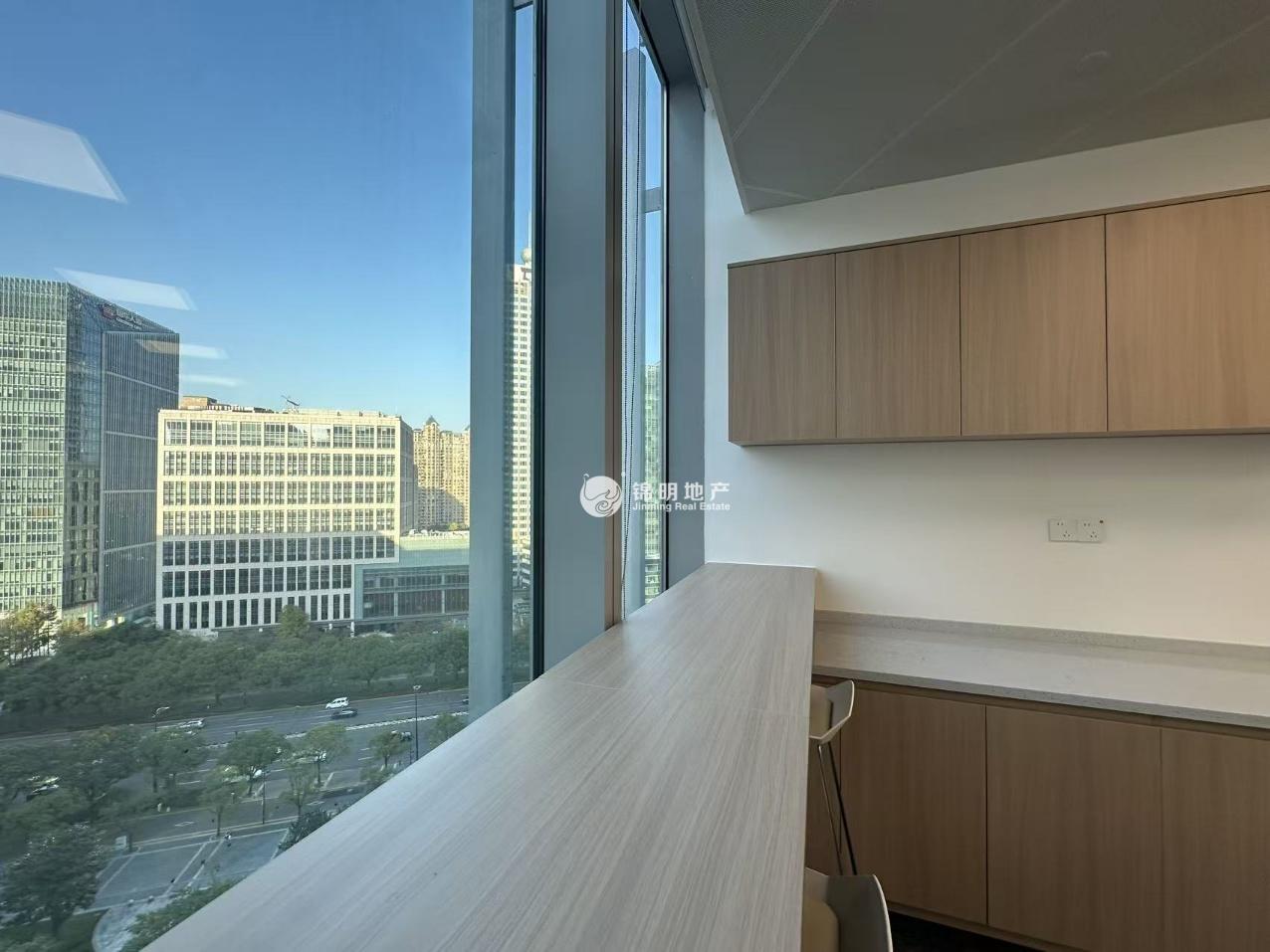 潍坊中建大厦691平米写字楼出租