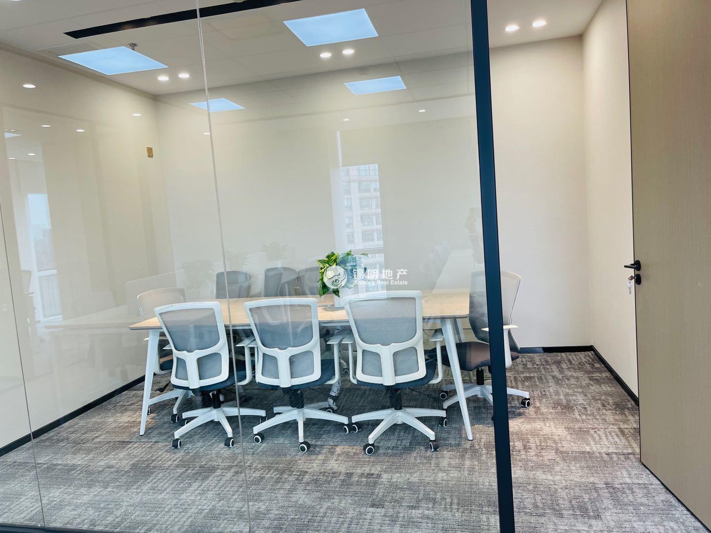 鲁迅公园虹口凯德龙之梦241平米写字楼出租