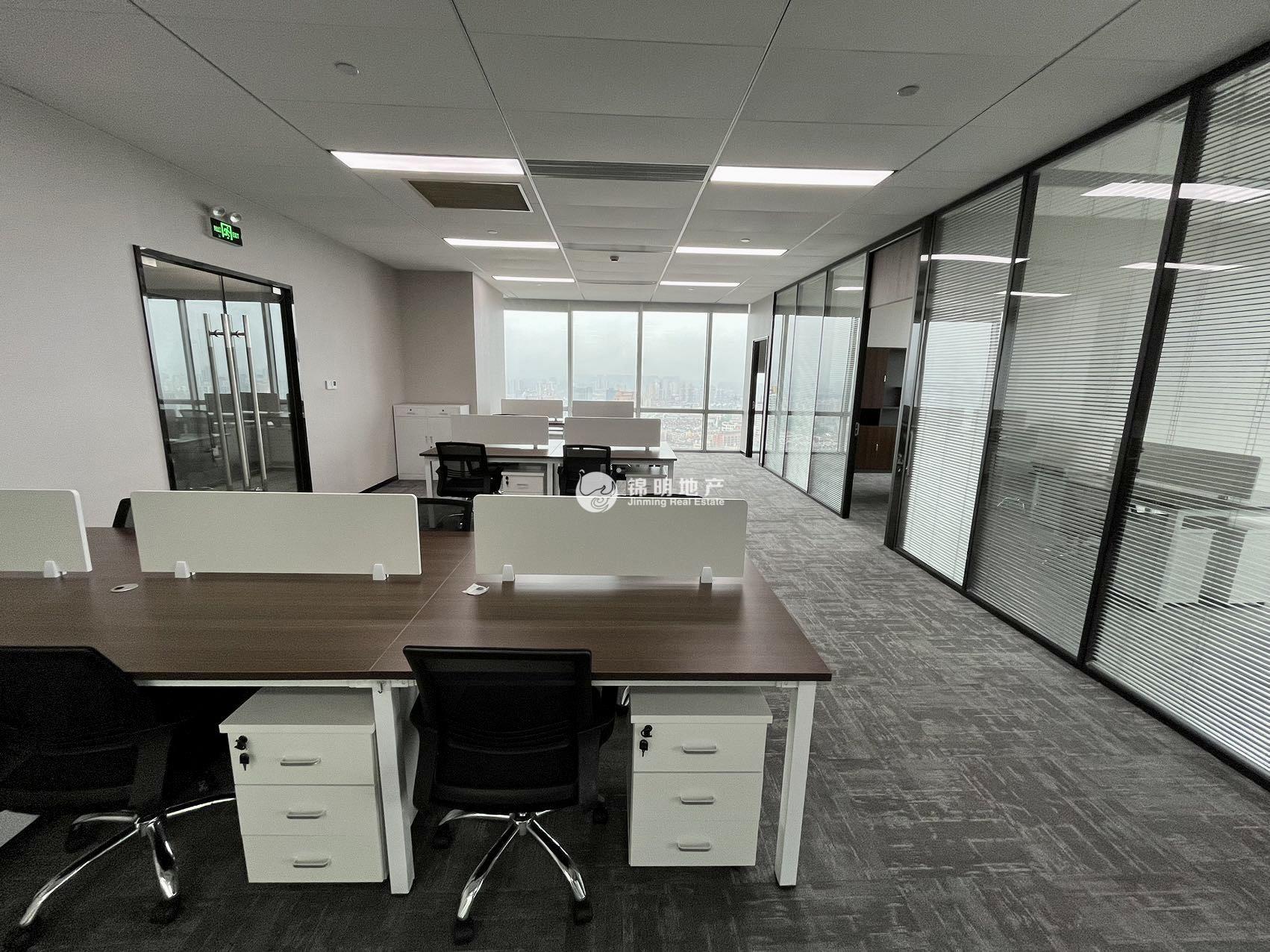 鲁迅公园虹口凯德龙之梦223平米写字楼出租