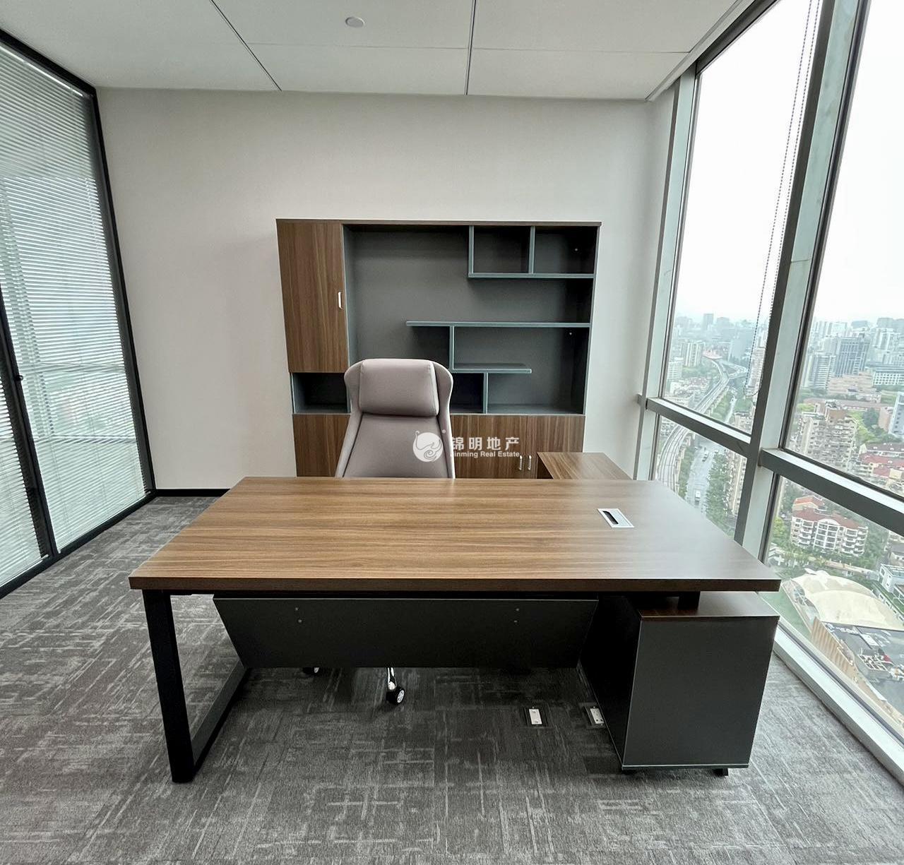 鲁迅公园虹口凯德龙之梦223平米写字楼出租