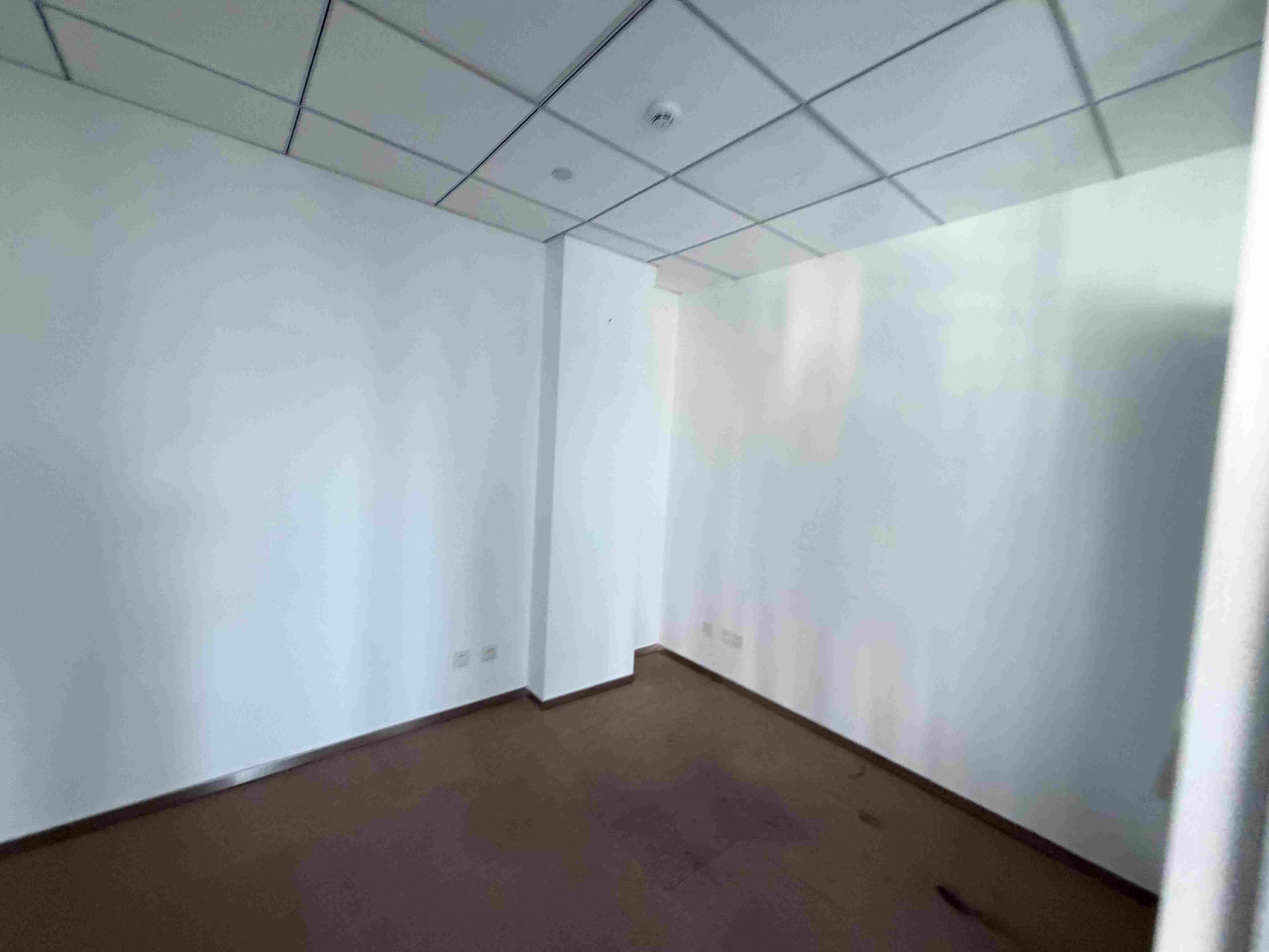 新华路首信银都国际广场370平米写字楼出租