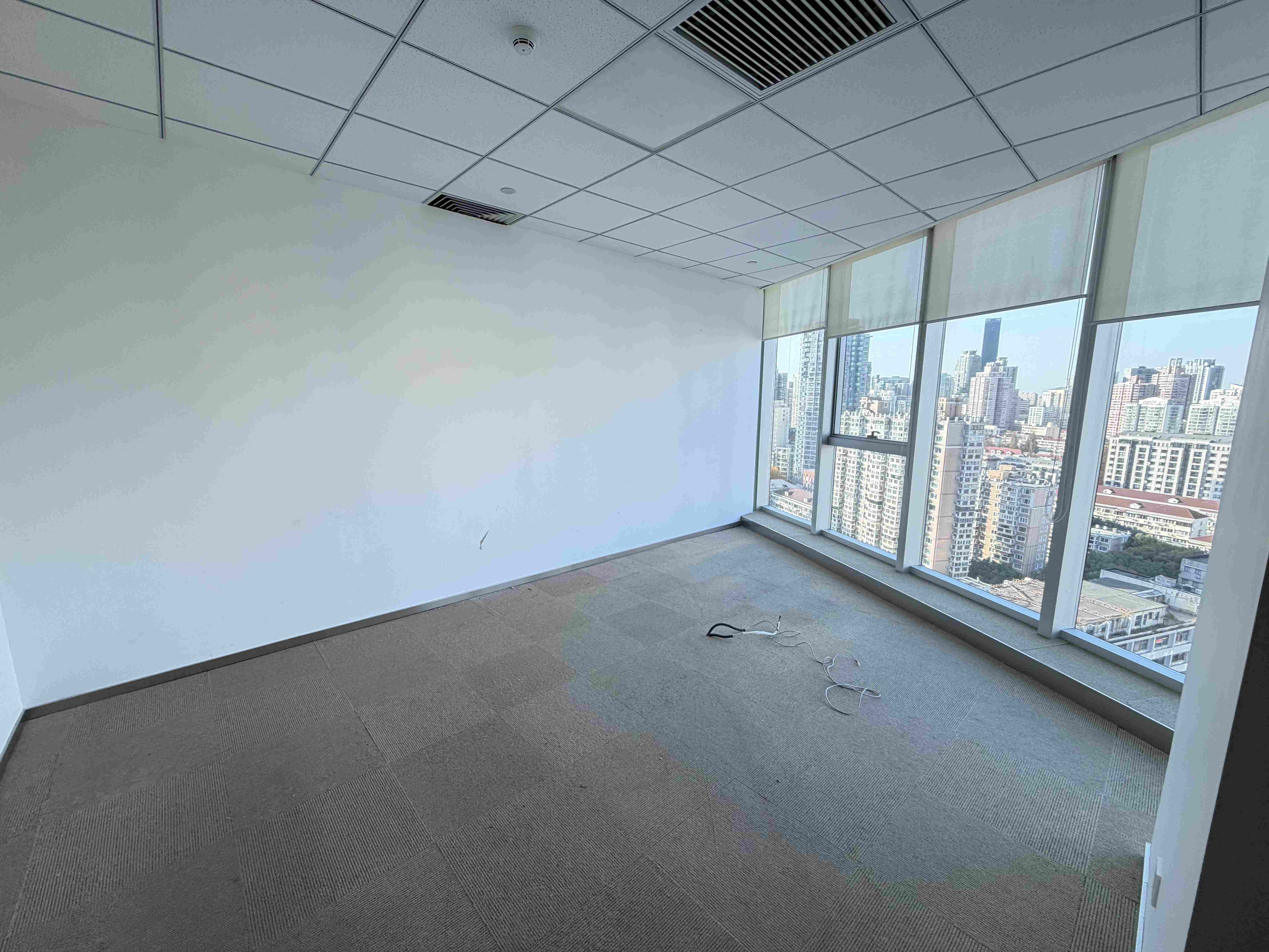 新华路首信银都国际广场350平米写字楼出租