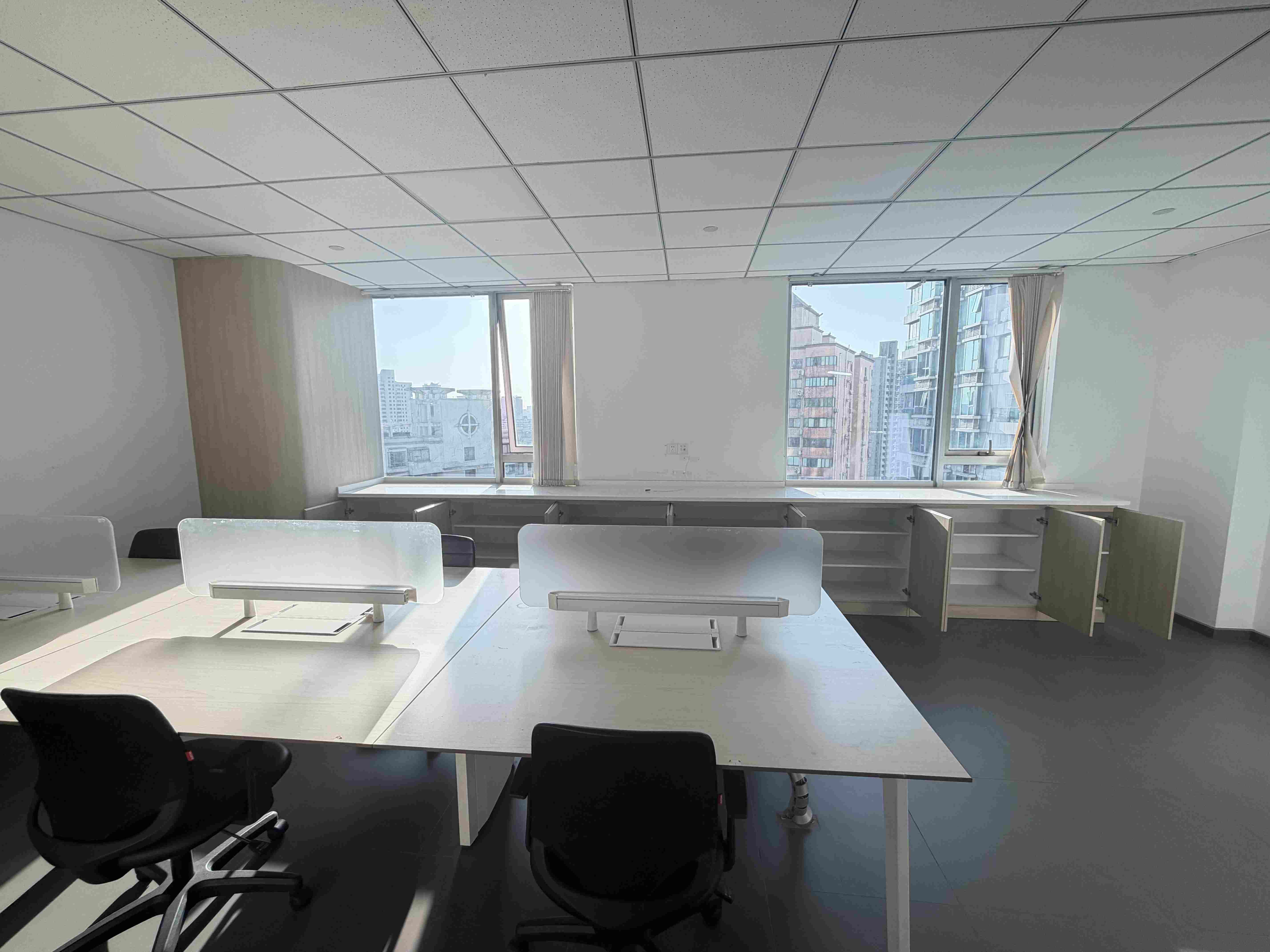 中山公园迎龙大厦78平米写字楼出租