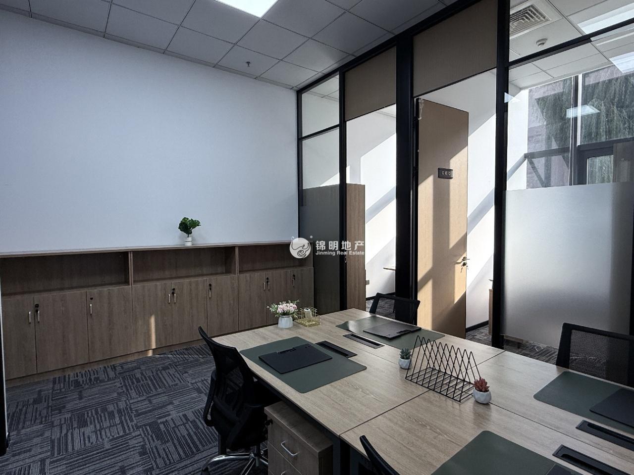 曹路浦发江程广场86平米写字楼出租