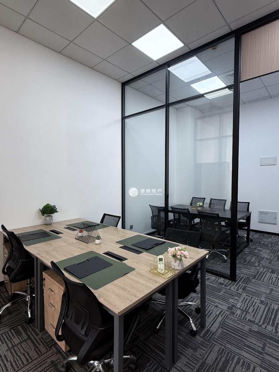 曹路浦发江程广场86平米写字楼出租