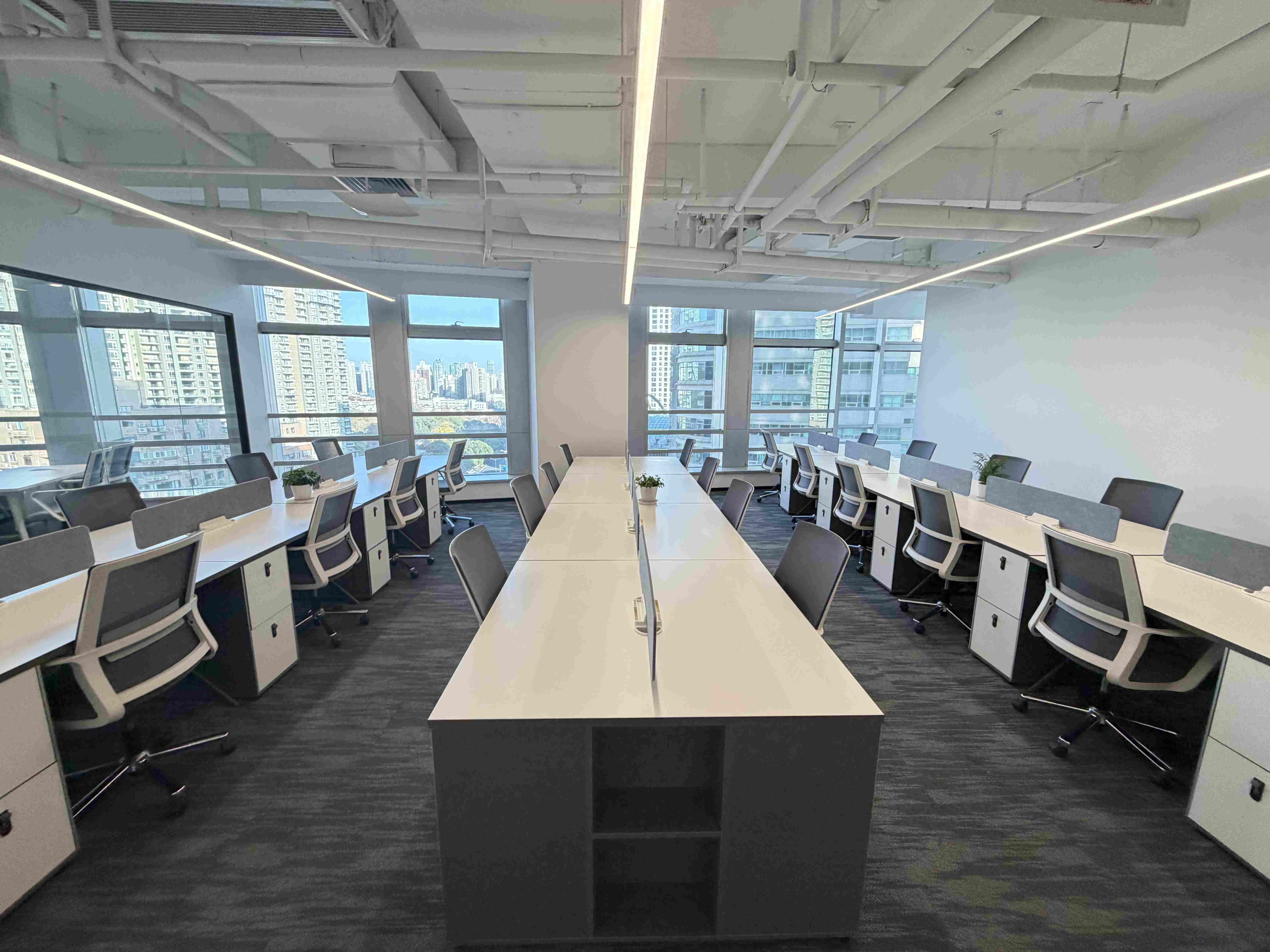 中山公园联通大厦（长宁）311平米写字楼出租