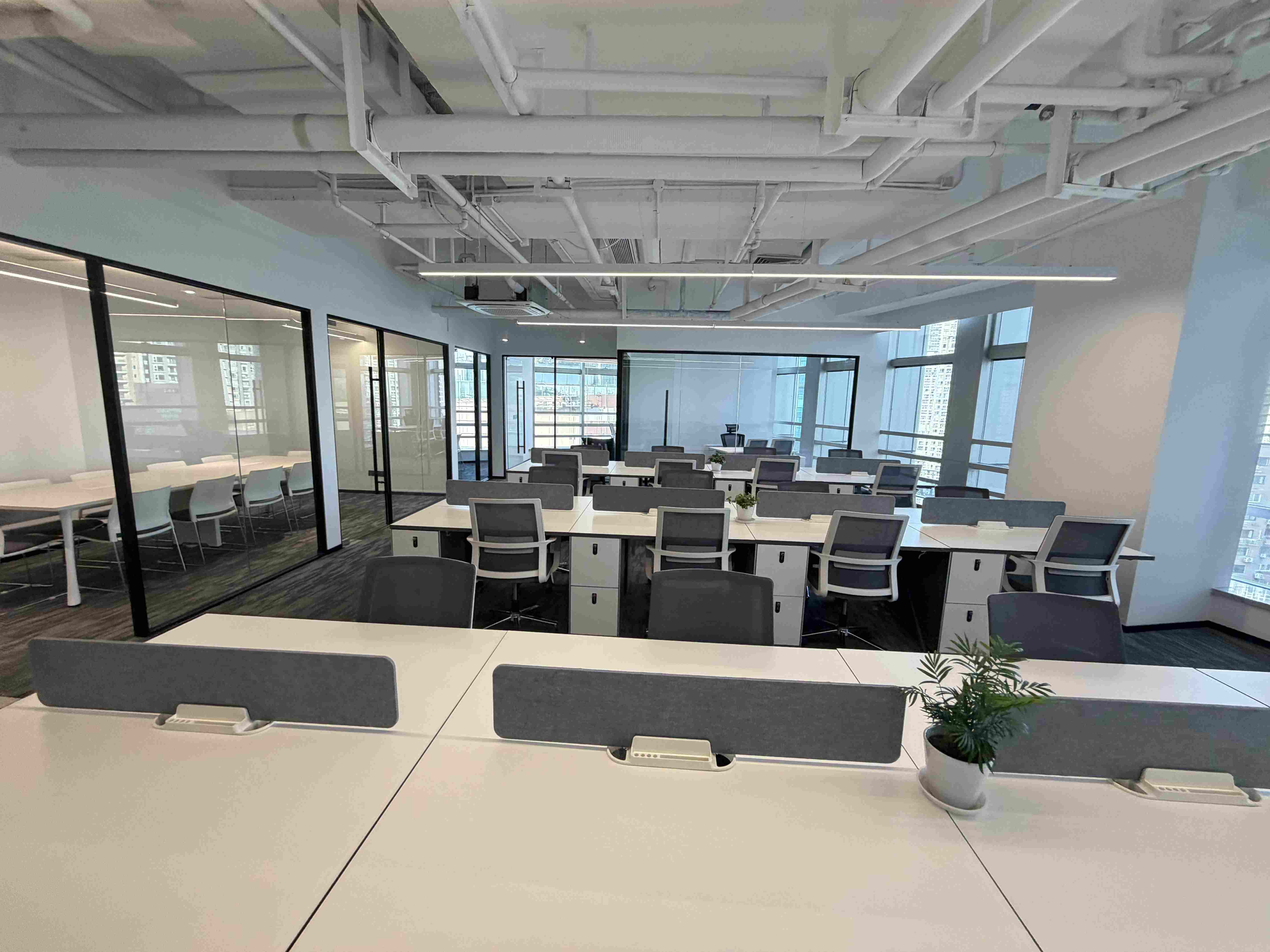 中山公园联通大厦（长宁）311平米写字楼出租