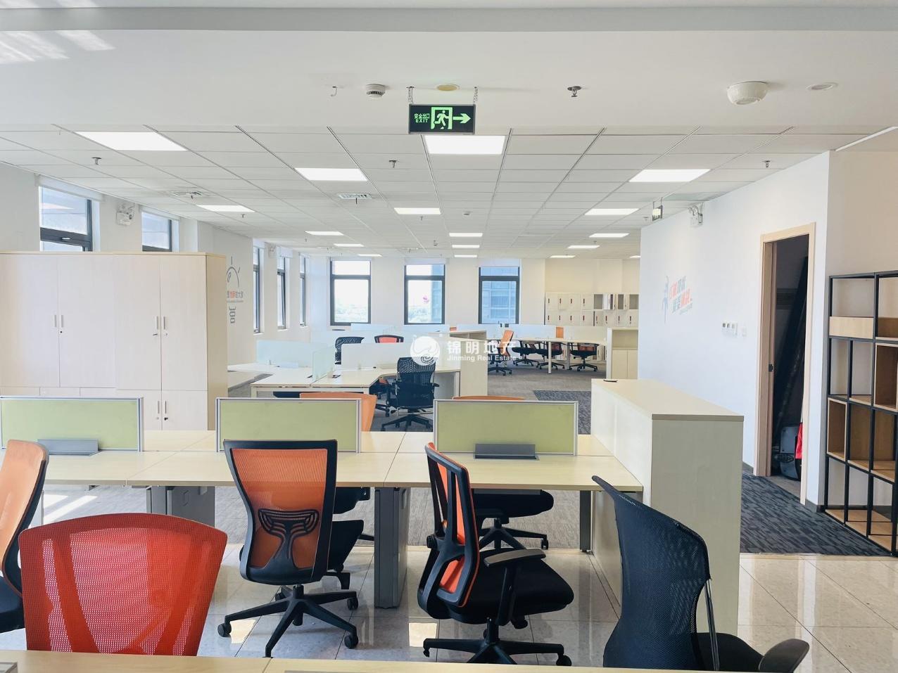 金桥锦绣申江金桥华虹创新园833平米写字楼出租