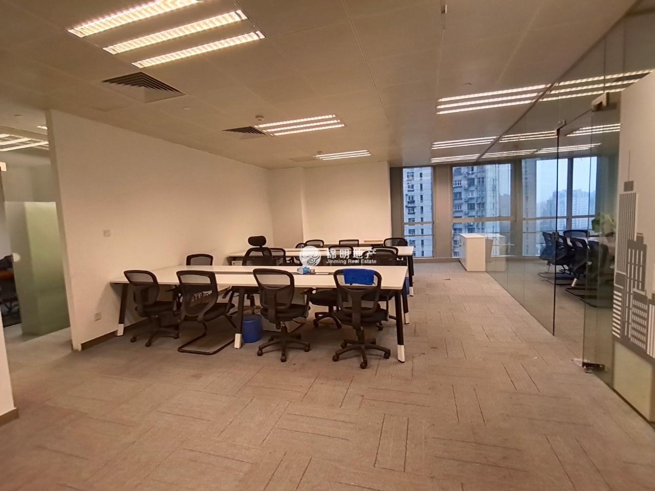 南京西路汇银大厦180平米写字楼出租