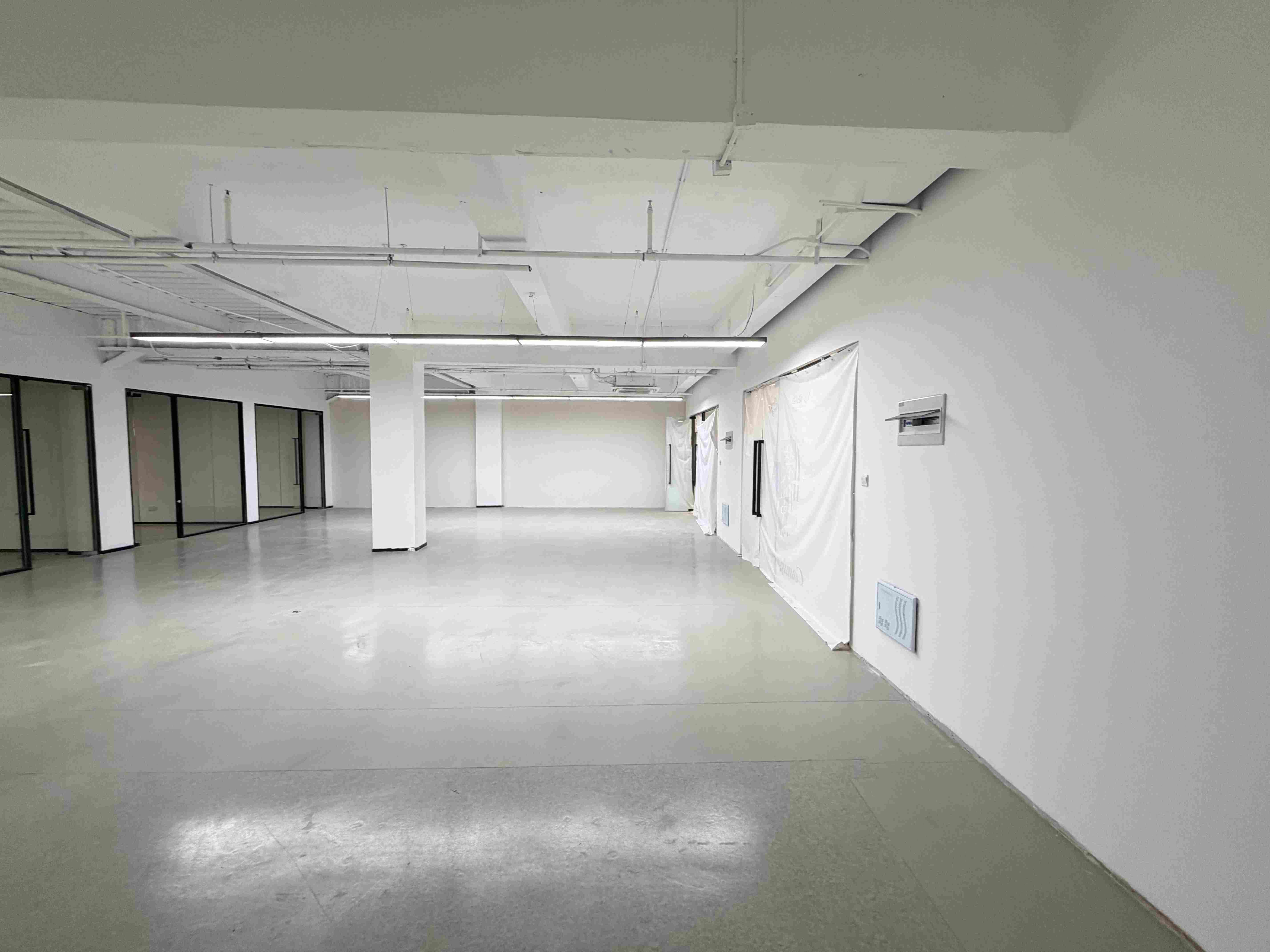 德必易园345平米写字楼出租