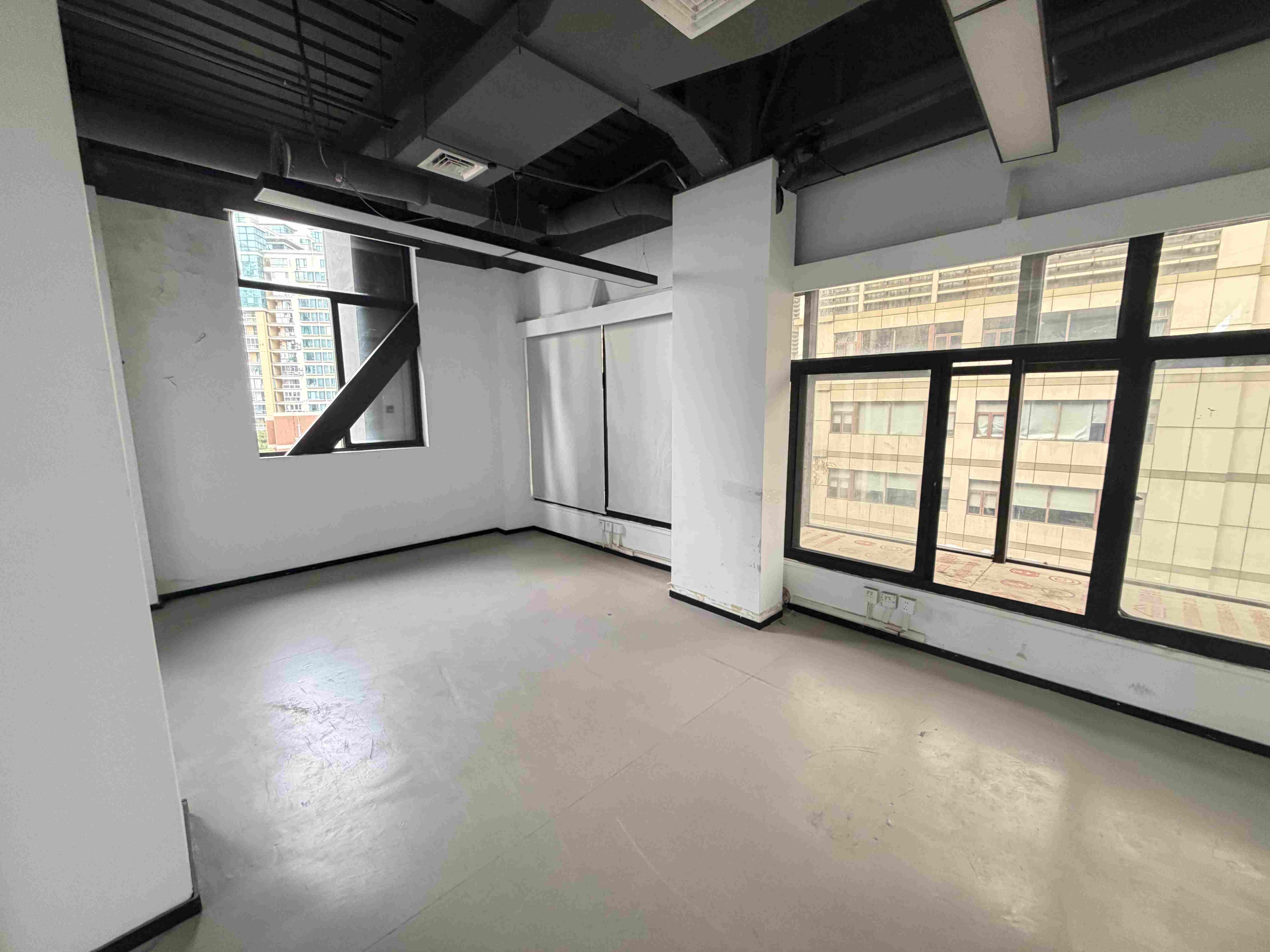 德必易园345平米写字楼出租