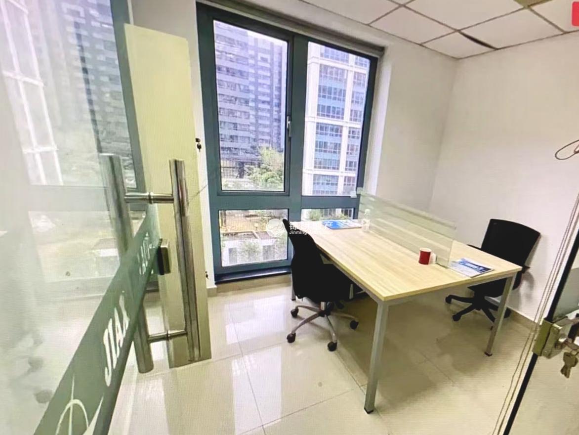 长风国盛中心213平米写字楼出租