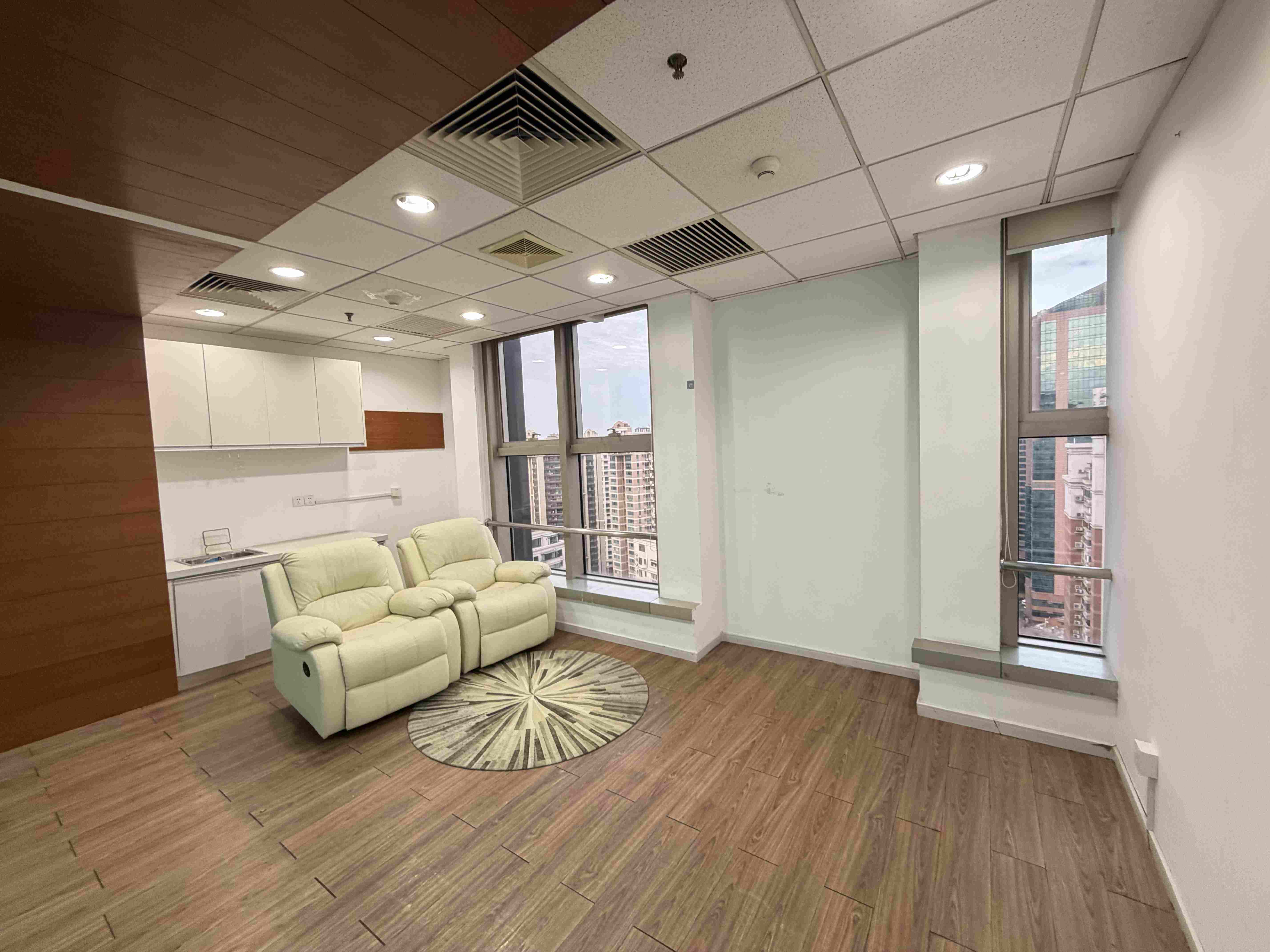 镇宁路华敏翰尊国际大厦256平米写字楼出租