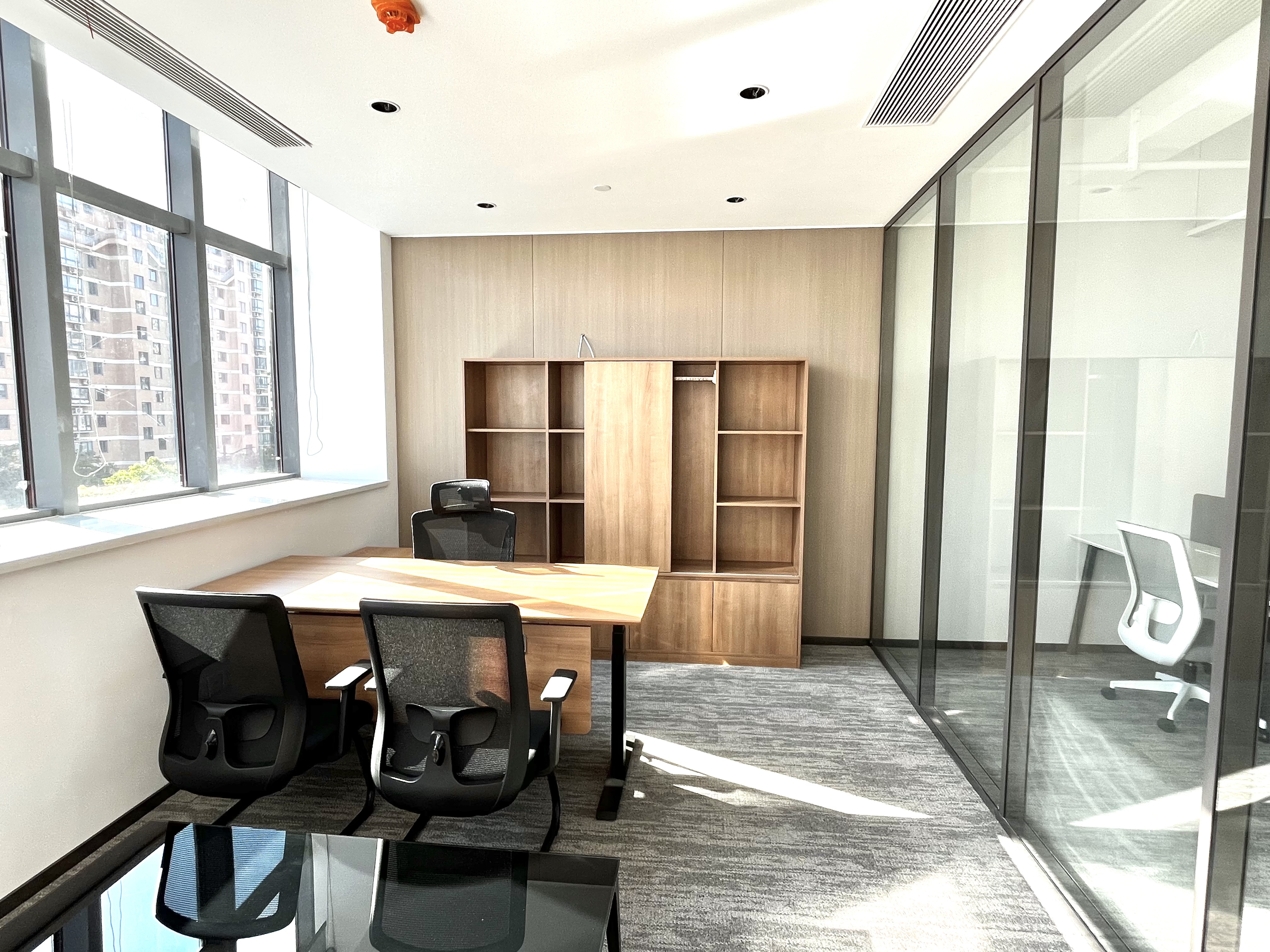 北新泾领创中心112平米写字楼出租