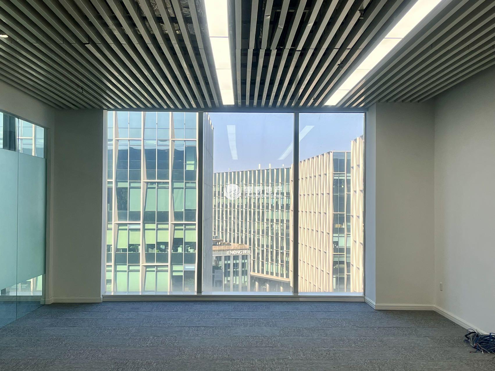 七宝七宝宝龙城147平米写字楼出租